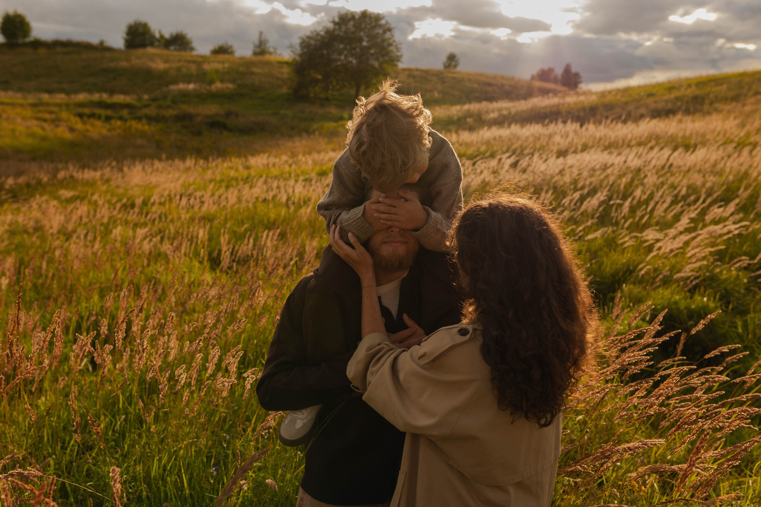 В полях. Семейный фотограф в Санкт-Петербурге Любовь Савкина