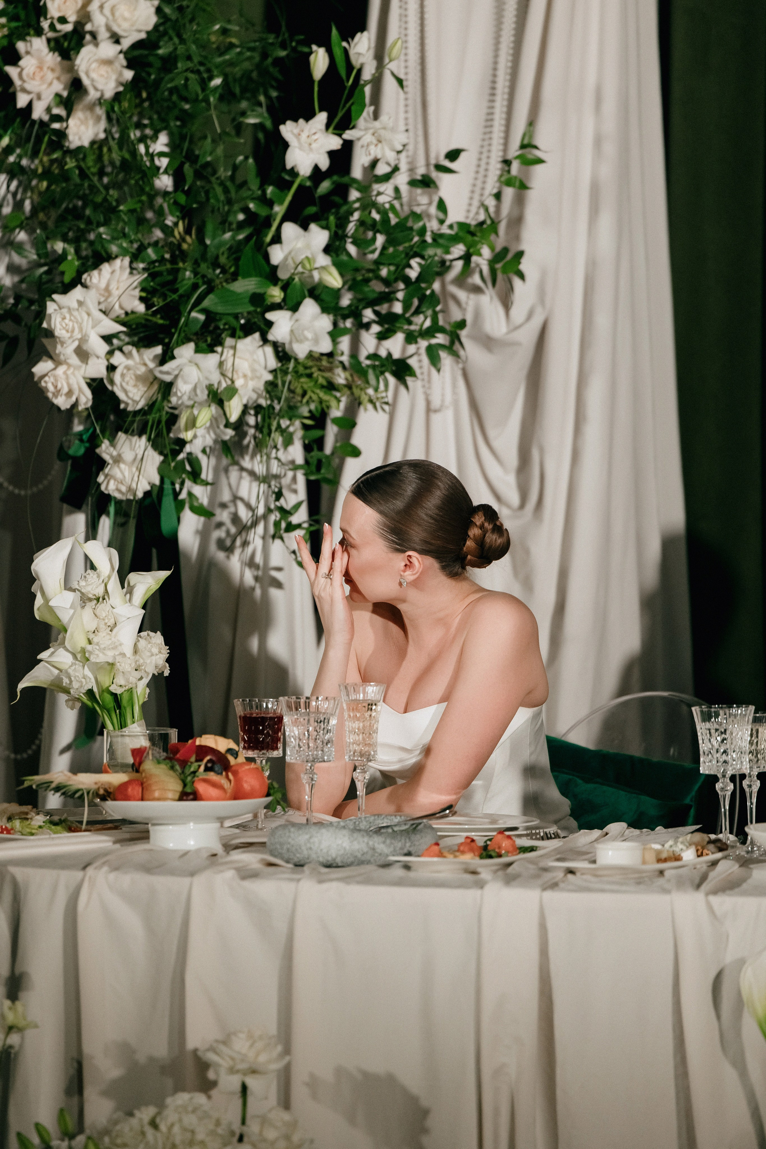 Свадебный банкет на вилле Политика. Свадебный фотограф Москва