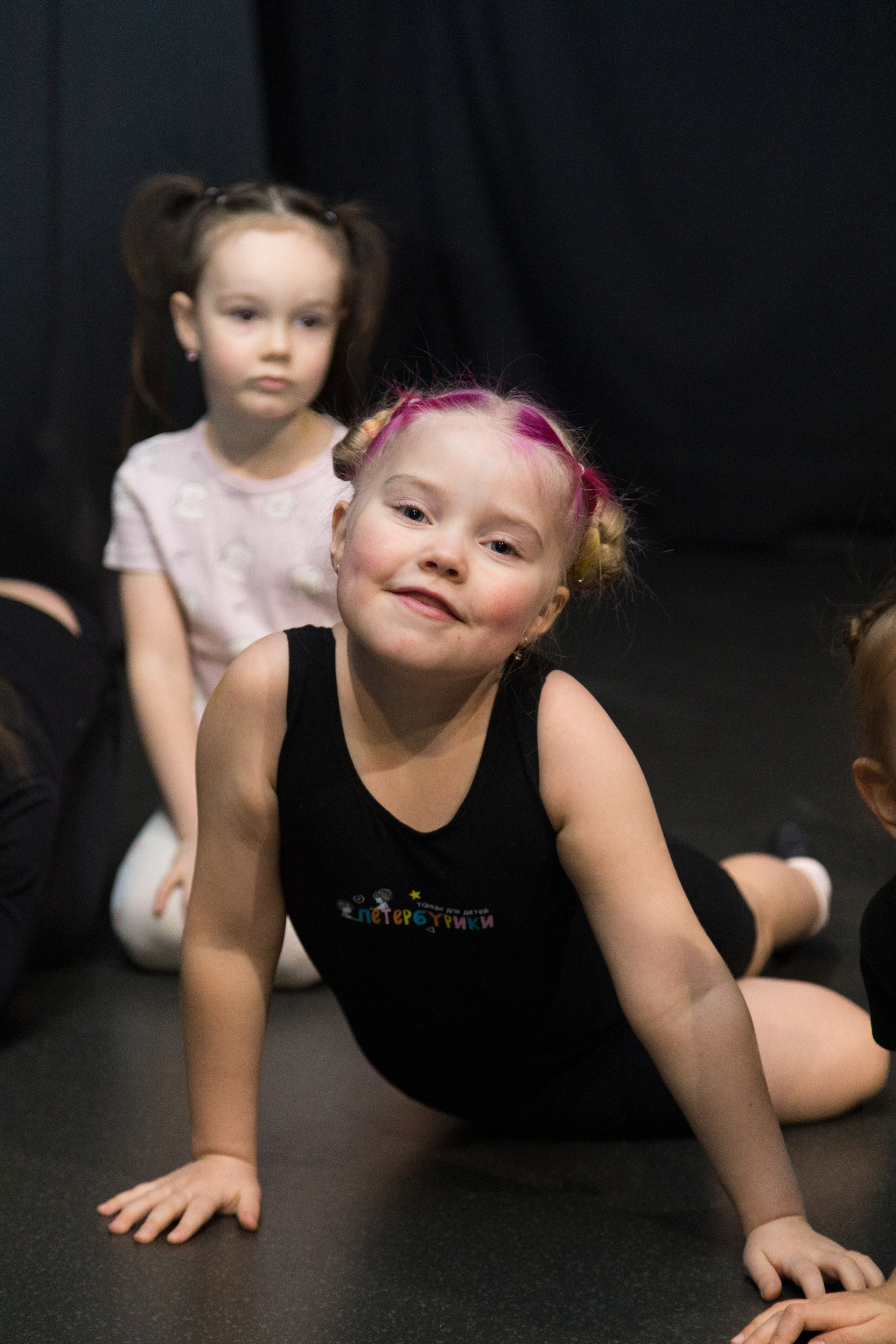 Отчетный танцевальный концерт детей 2-7 лет. Детский и контент фотограф Надя Волкова Санкт-Петербург