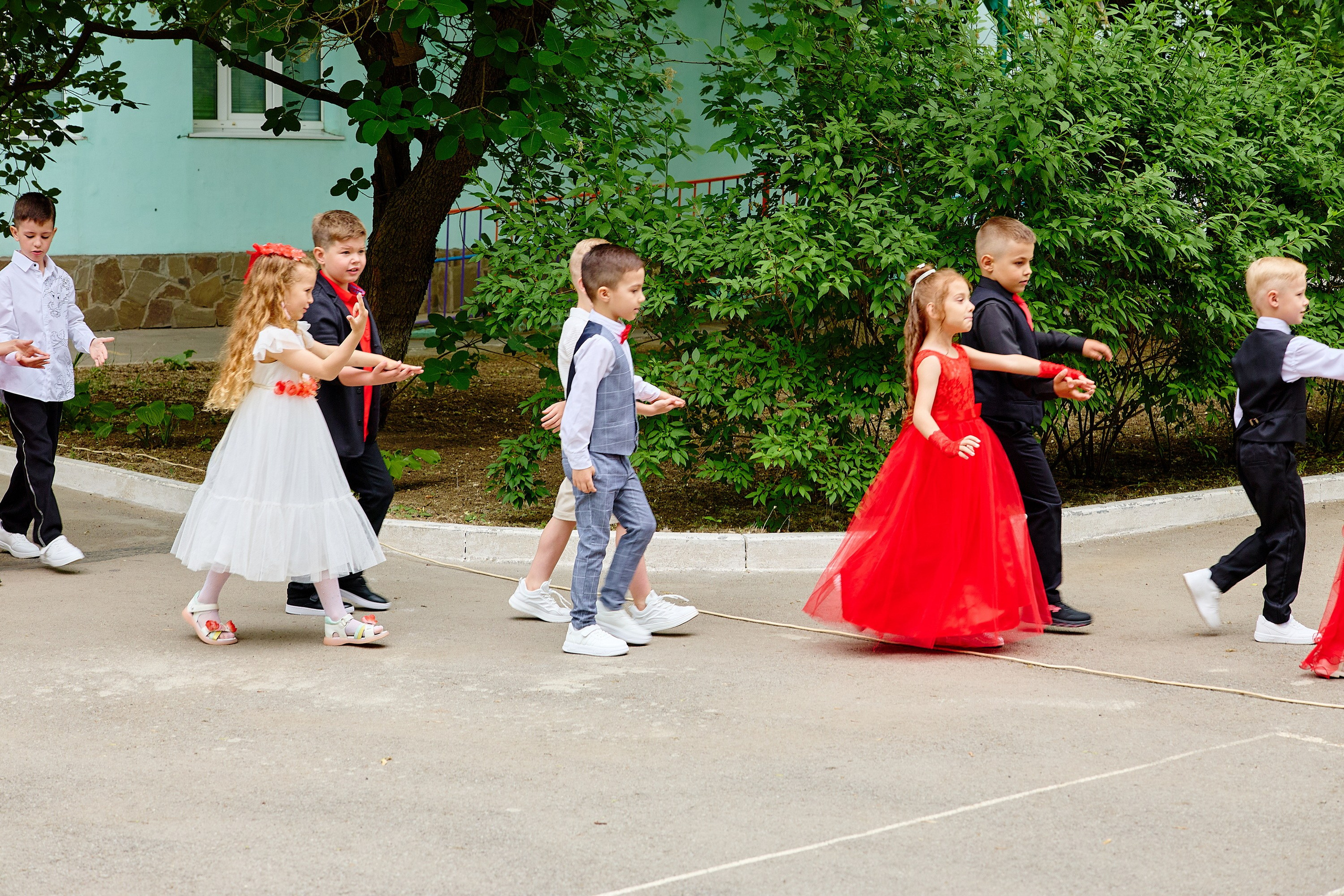 Выпускной 45 сад. Фотограф Выпускные альбомы Таганрог Сергей Коробченко