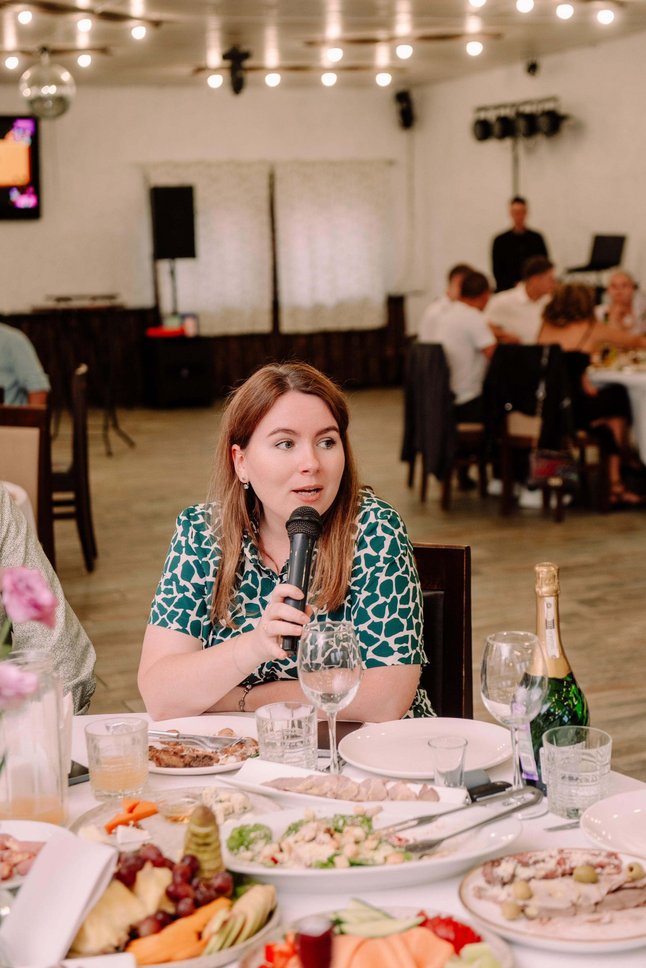 Юля и Саша — душевный банкет. Семейный и свадебный фотограф в Рязани Лиза Голованова