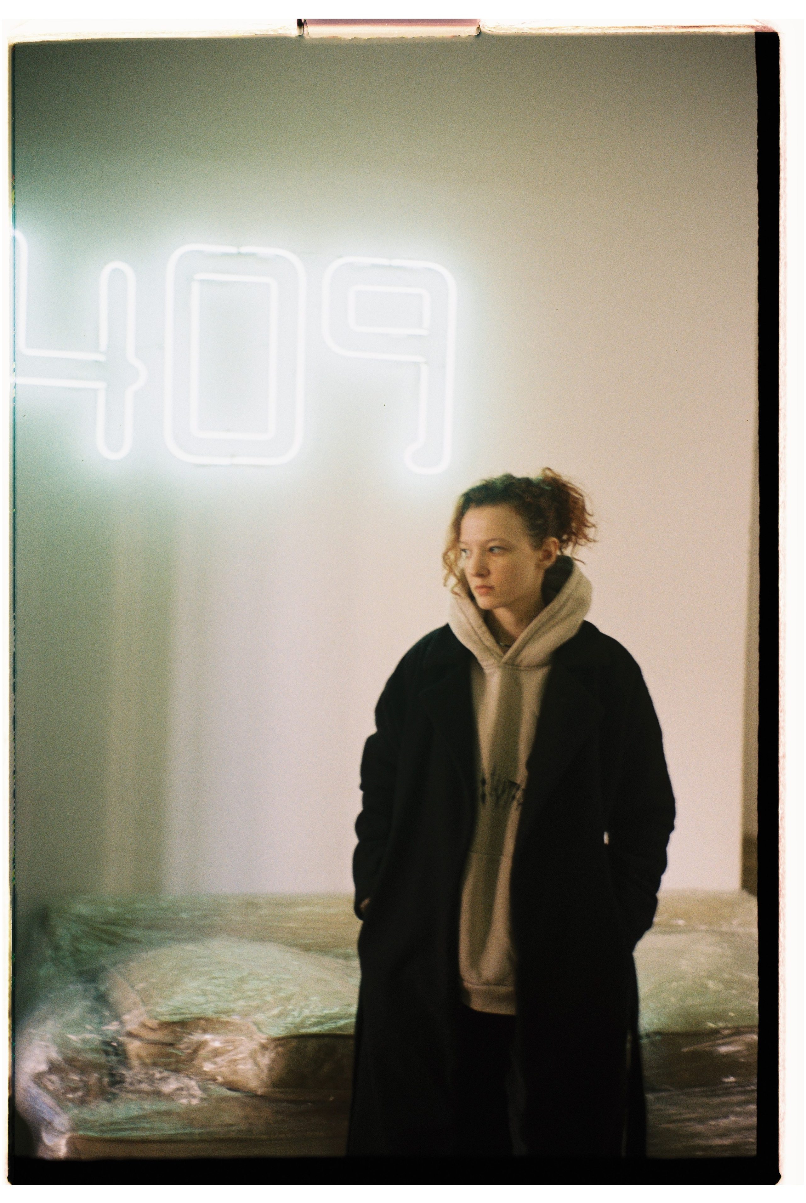 Город. Фотограф Максим К. Интимный портрет и вечерние прогулки по Москве на плёнку