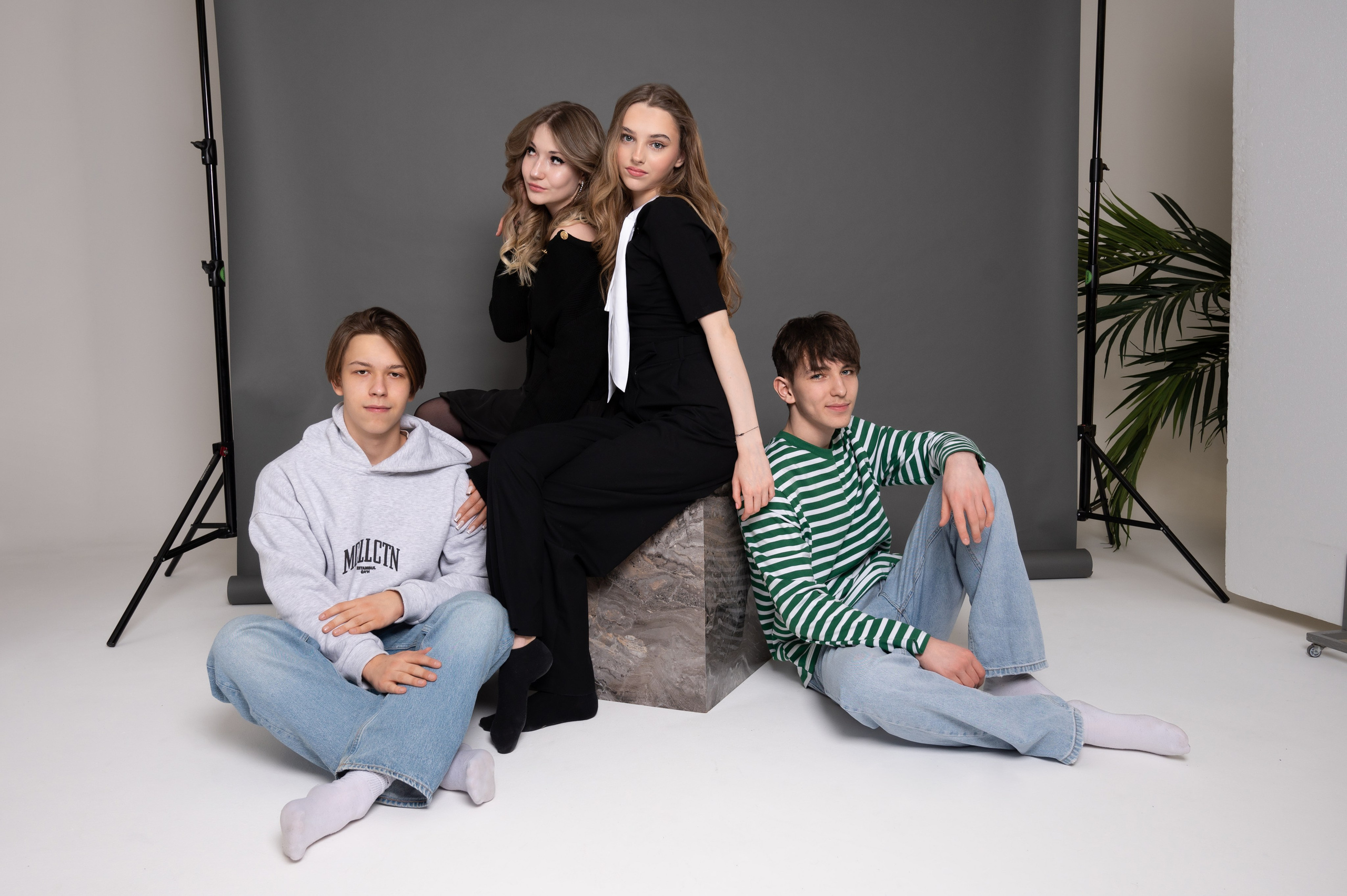 Студийная съЁмка старших классов. Семейный и детский фотограф в детских садах и школах