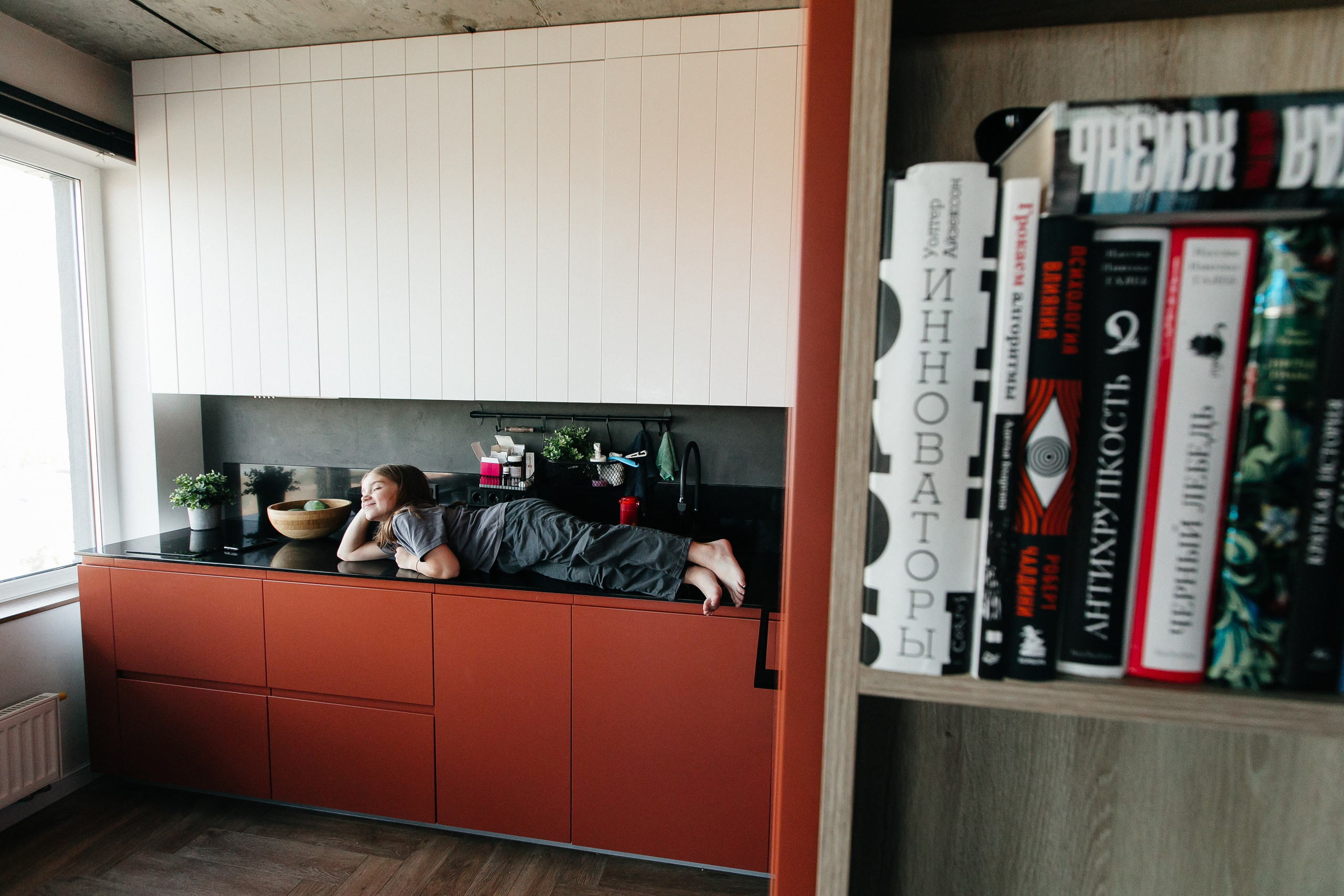 Выманивает из квартир природа нас на выходные. Осенний лес — особый мир. Ведут тропинки потайные…. Душевный фотограф Ваших самых ярких событий Марина Погребняк