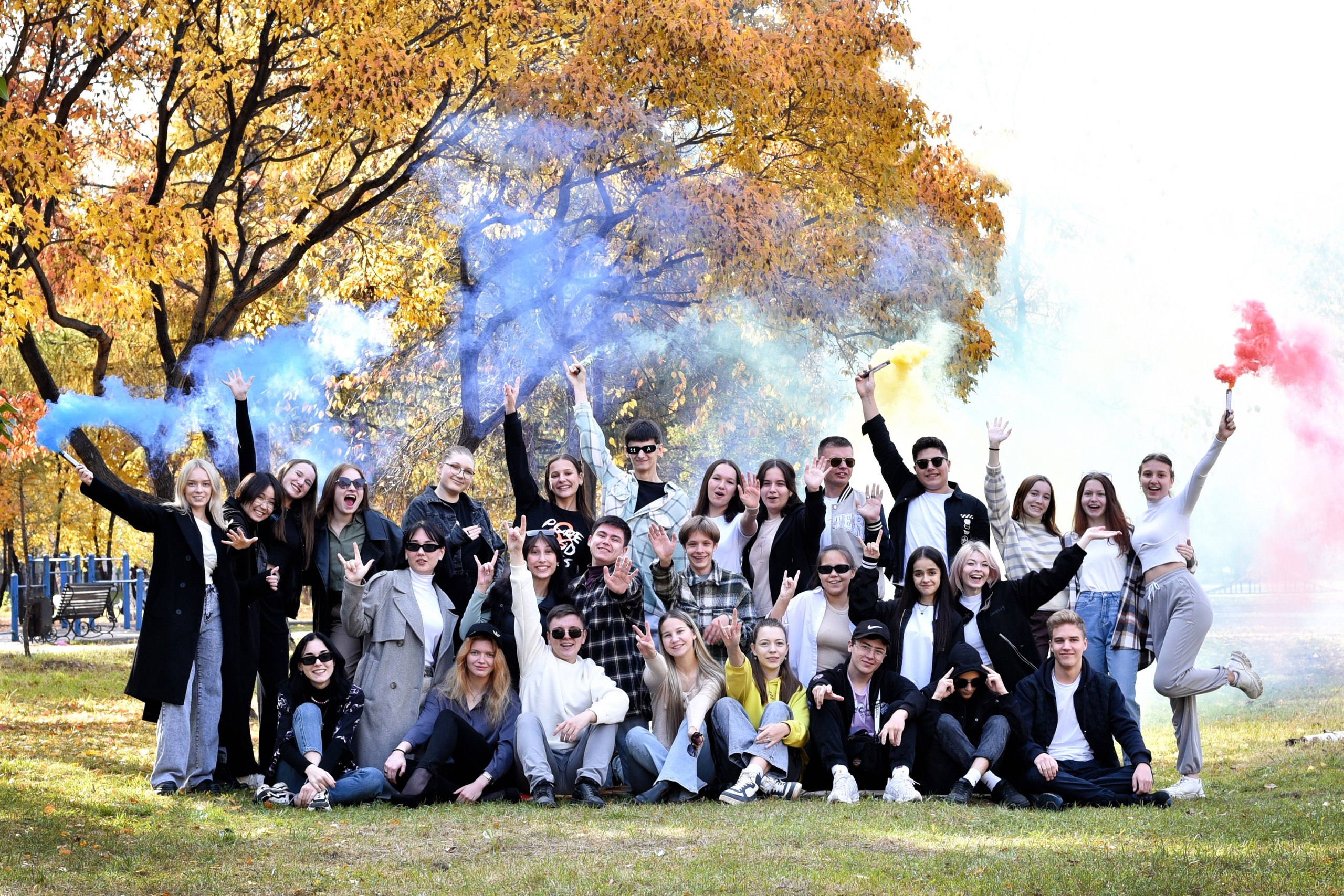 ФОТОСЕССИЯ В ПАРКЕ осень. Школьный фотограф ЛАРИСА МАТВЕЕНКО