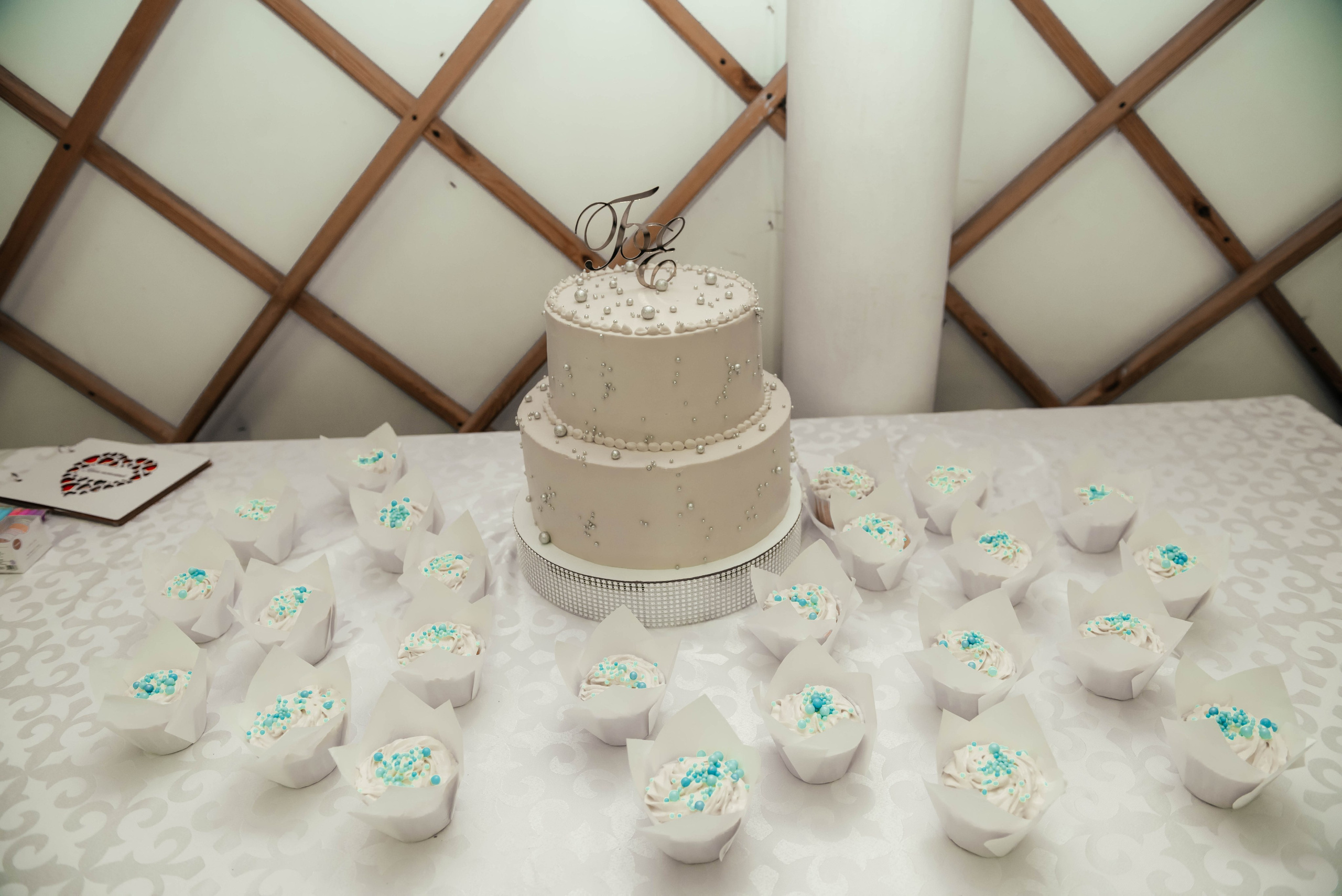 Милан и регистрация брака. Фотограф Эллина Дар г. Улан-Удэ