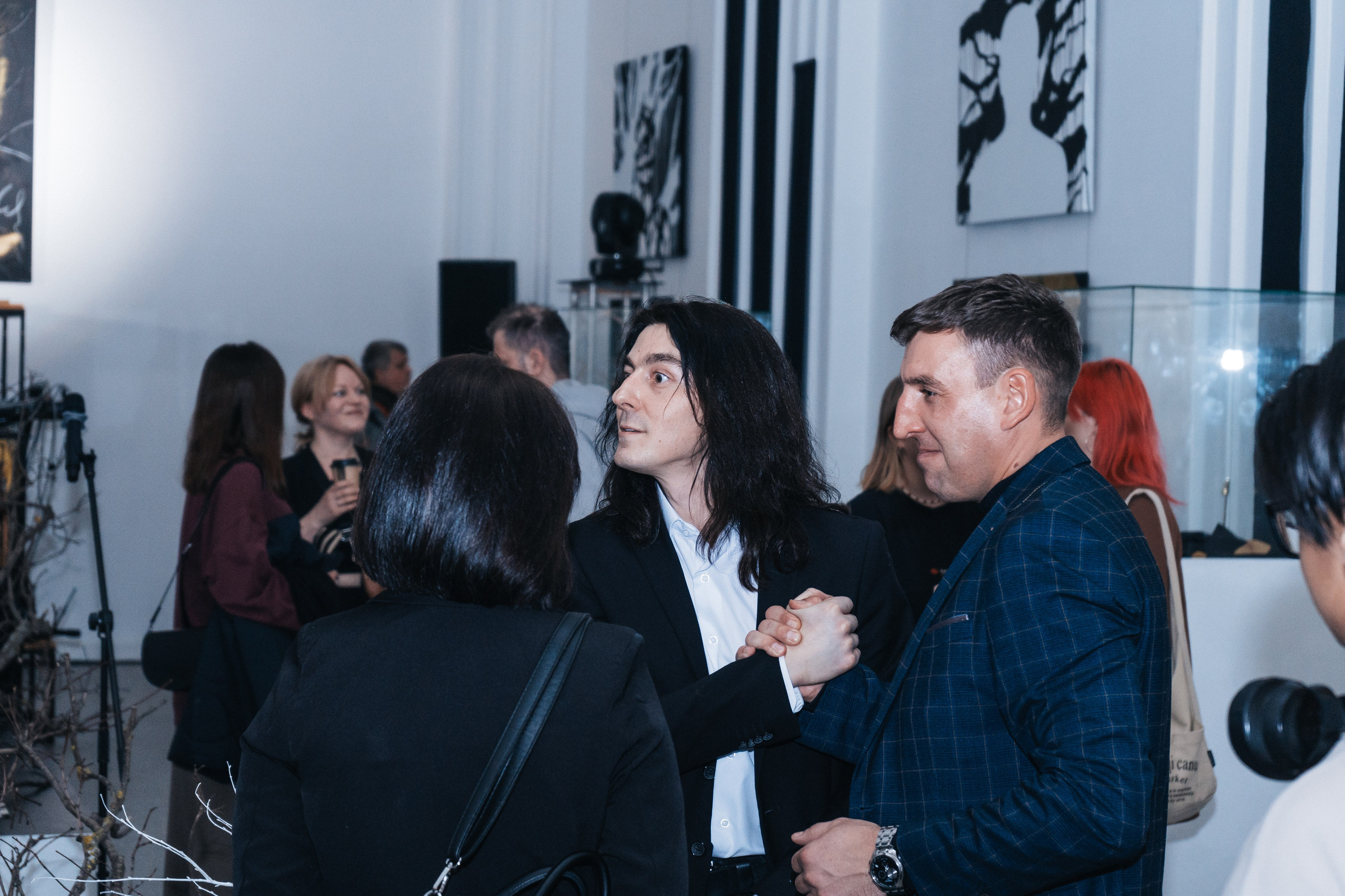 Выставка Юрия Литарова. Всё рождается. Всё продолжается. Портретный фотограф Нижний Новгород