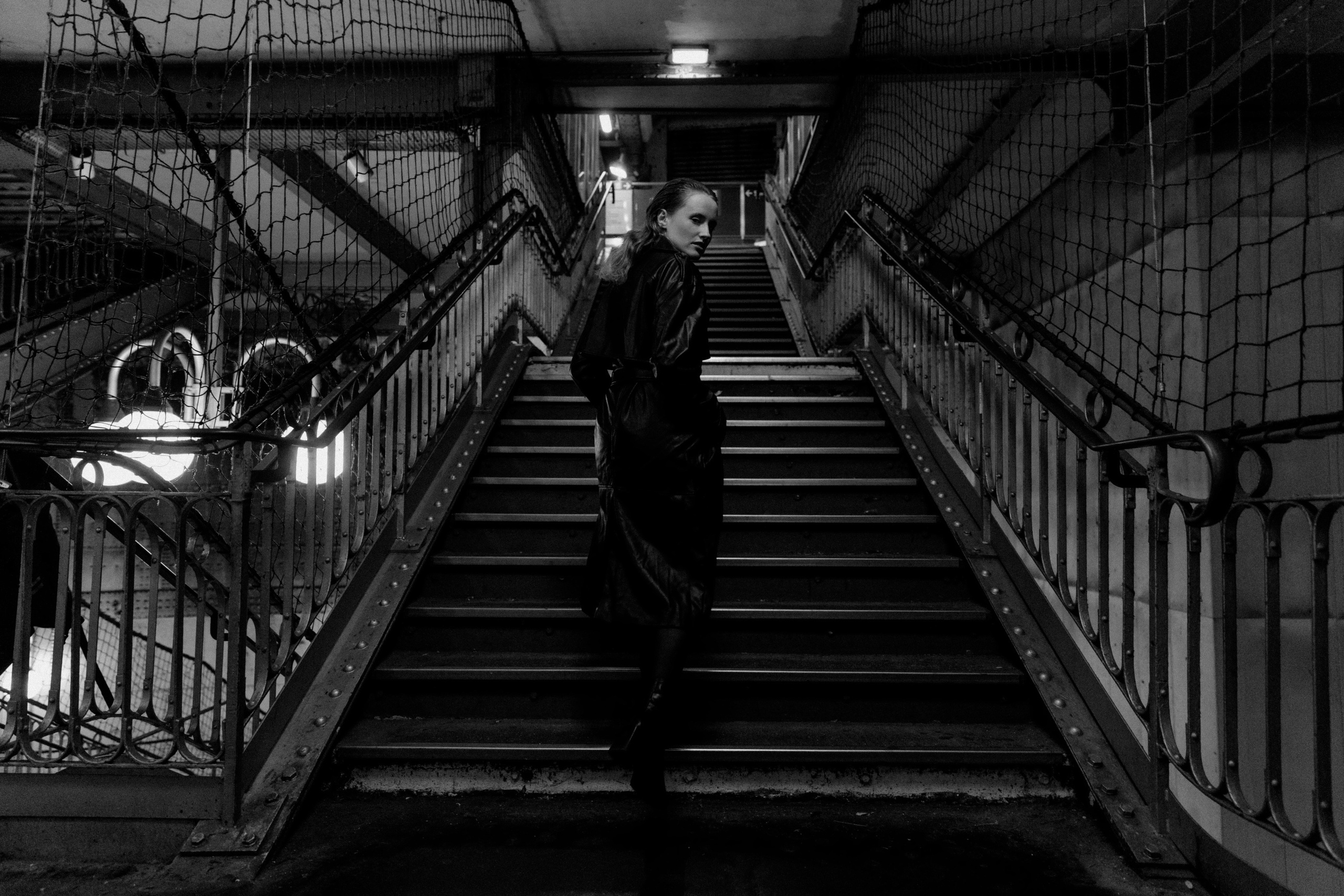 Femme fatale. Photographer in Paris