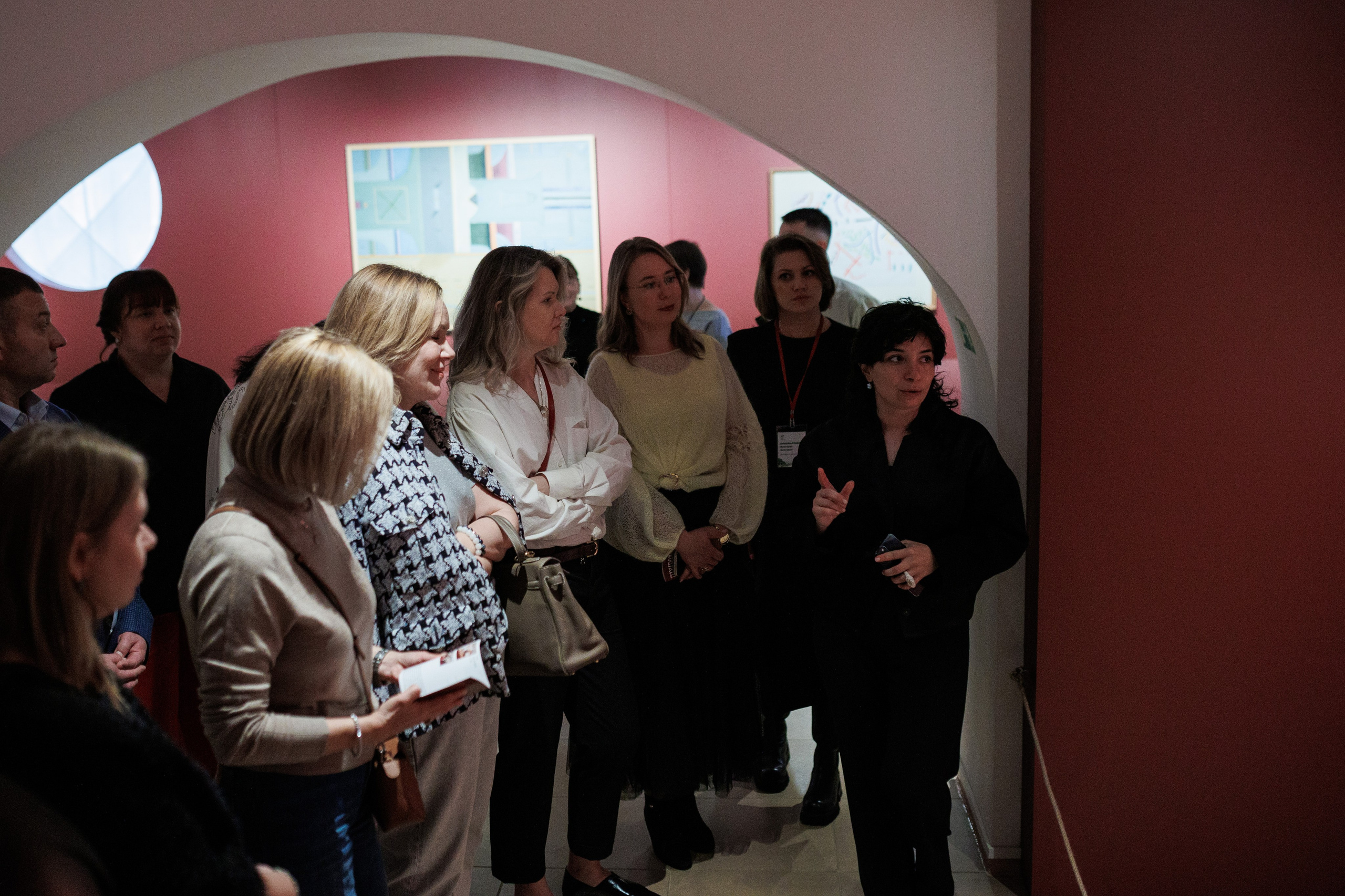 Открытие экспозиции «Путевые заметки. Привал». Фотограф городских и семейных событий Артем Карпухин