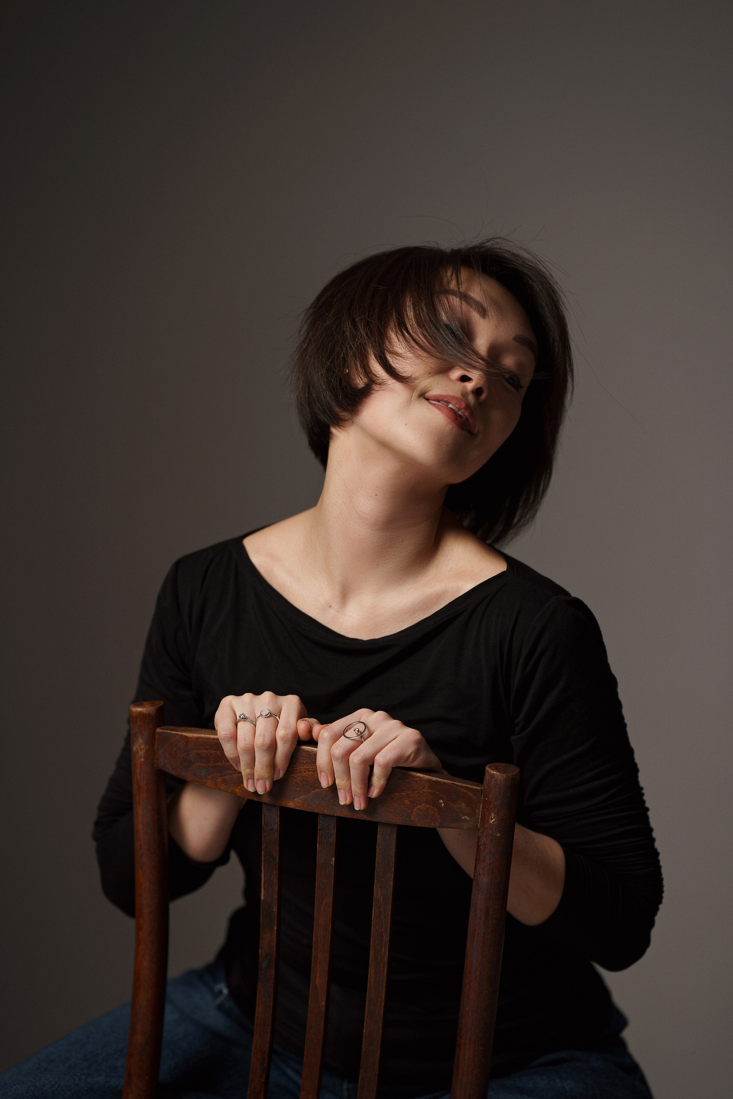 Женская фотосессия с эмоциональными кадрами