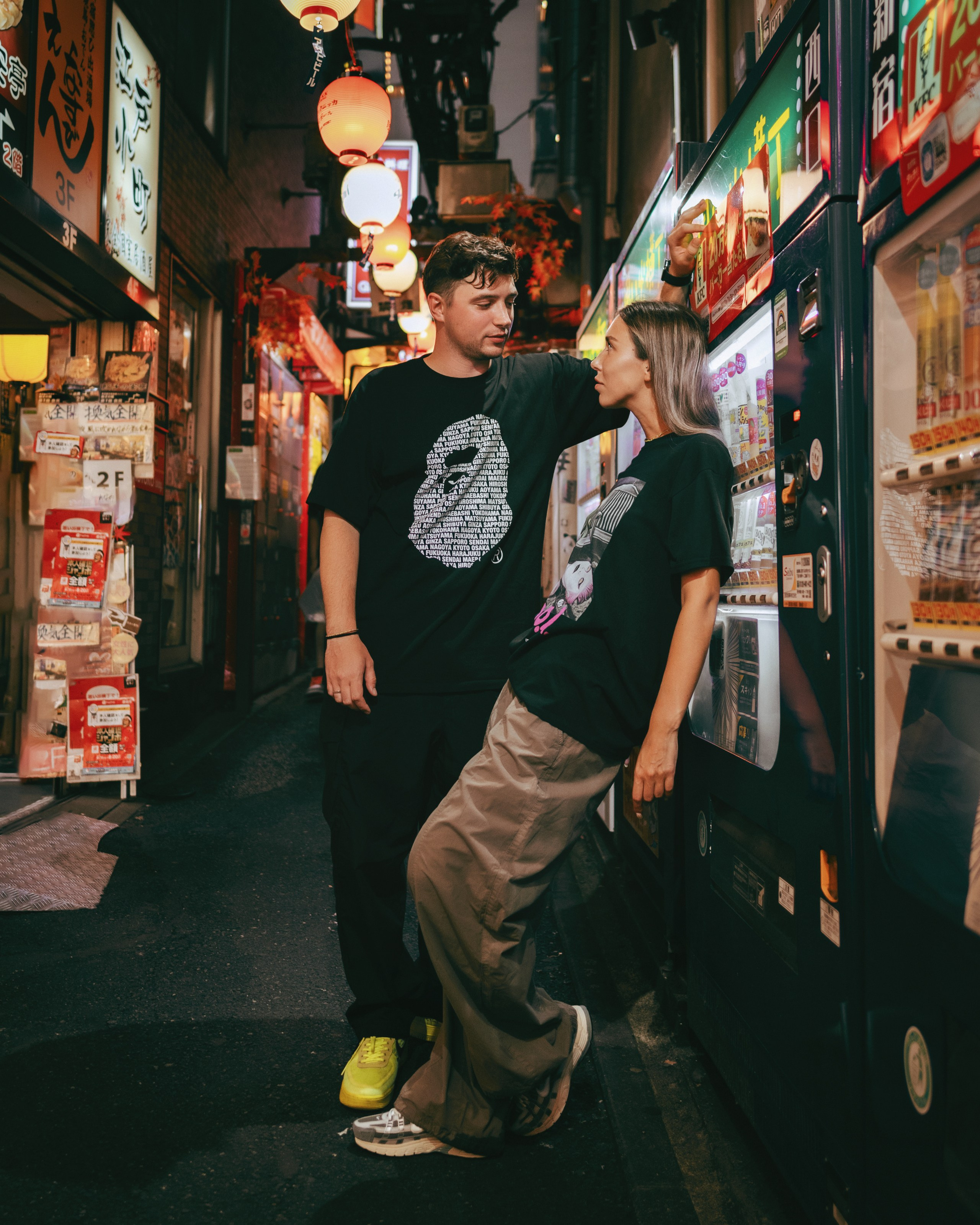 Couple photoshoot in Tokyo. Photographer in Tokyo Anatolii Ozarto