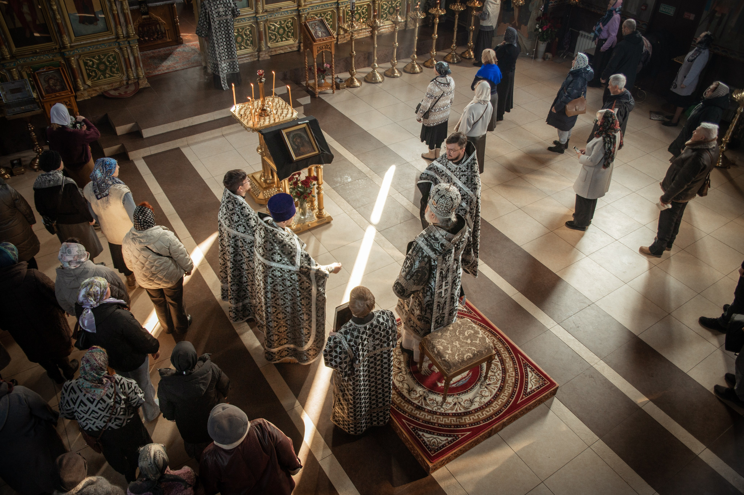 Преждеосвящение Даров. Храм Серафима Саровского. Церковный, семейный и репортажный фотограф Волгоград, Волжский