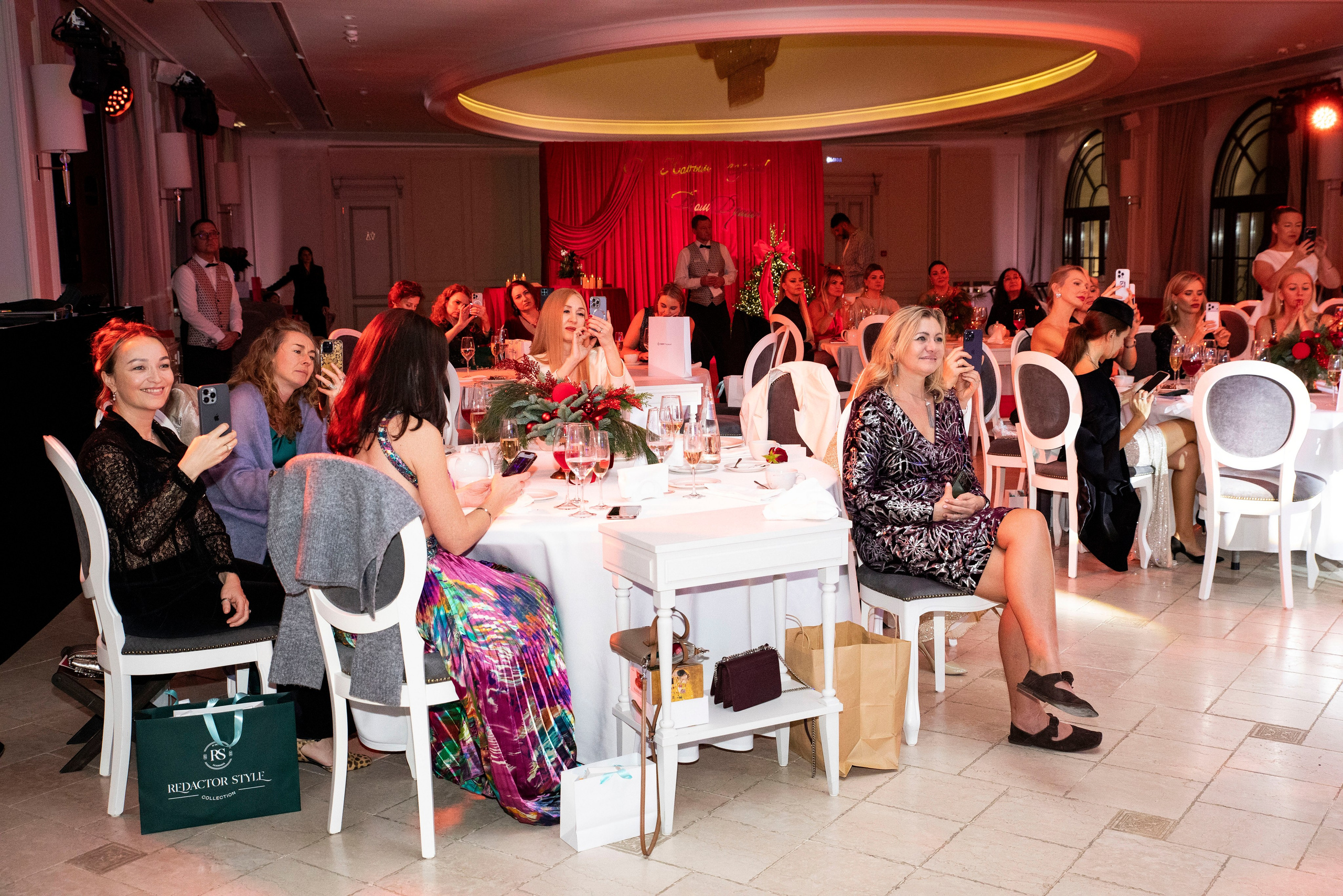 Дом Души с Анастасией Кичатовой. Профессиональный фотограф в Москве | Заказать фотосессию и съемку