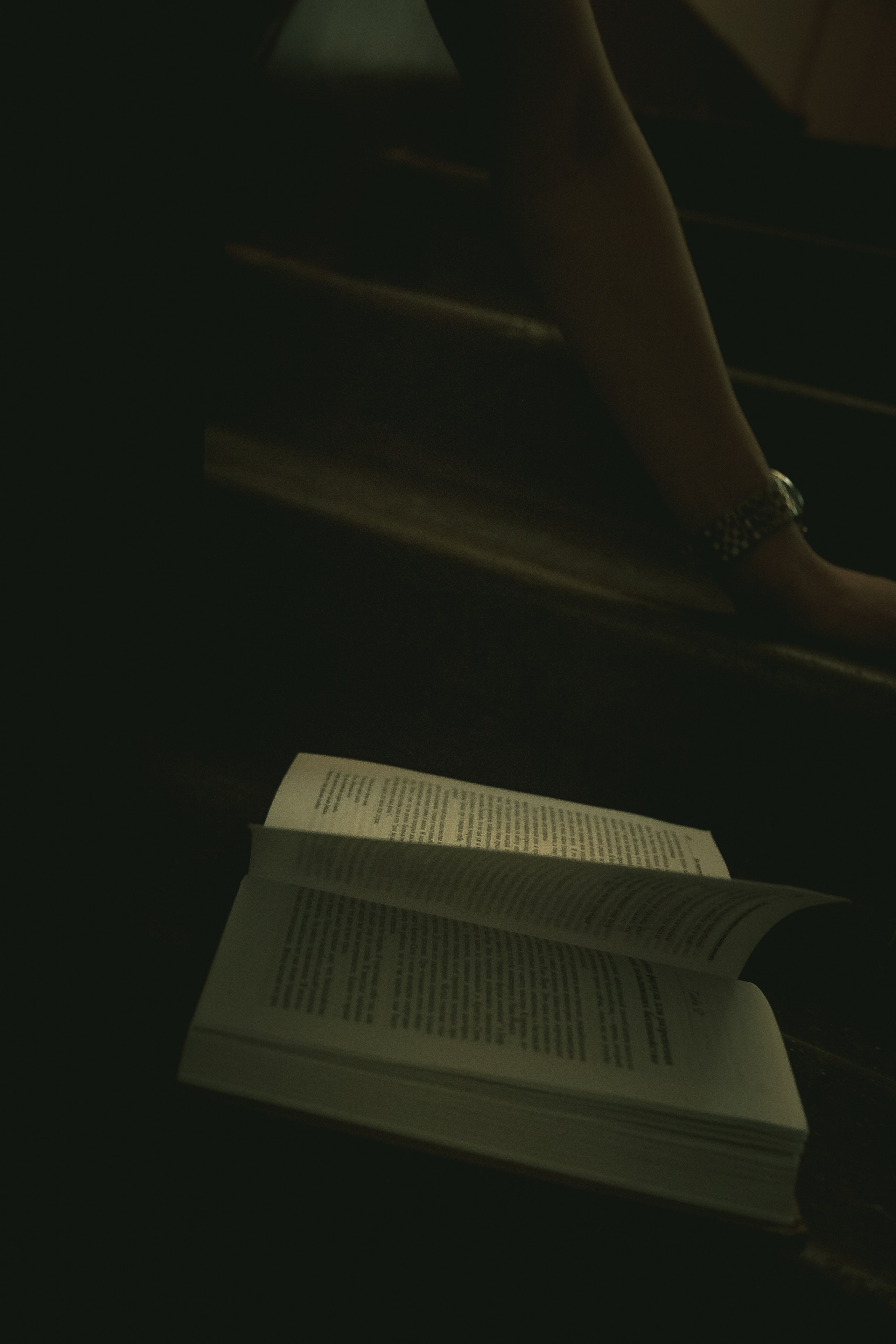 Зашла почитать. Максим Тимофеев Фотограф Ачинск