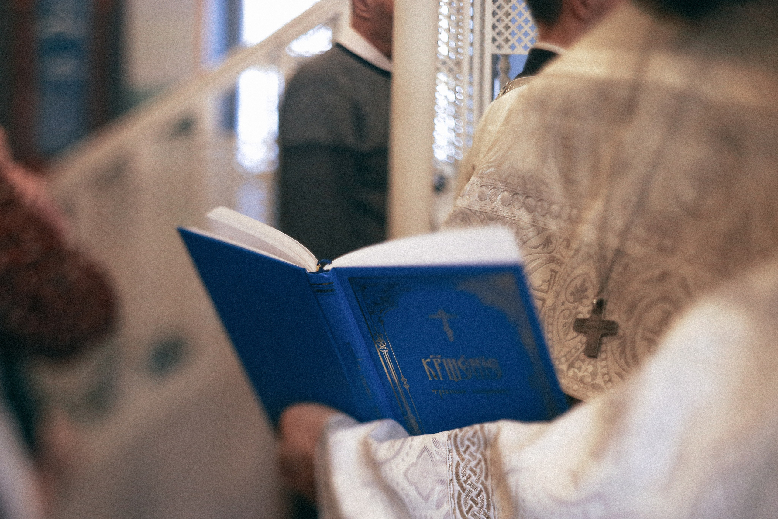 Крещение Софии. Храм Корсунской Иконы Божией Матери. Антонина Морозова, профессиональный семейный фотограф видеограф