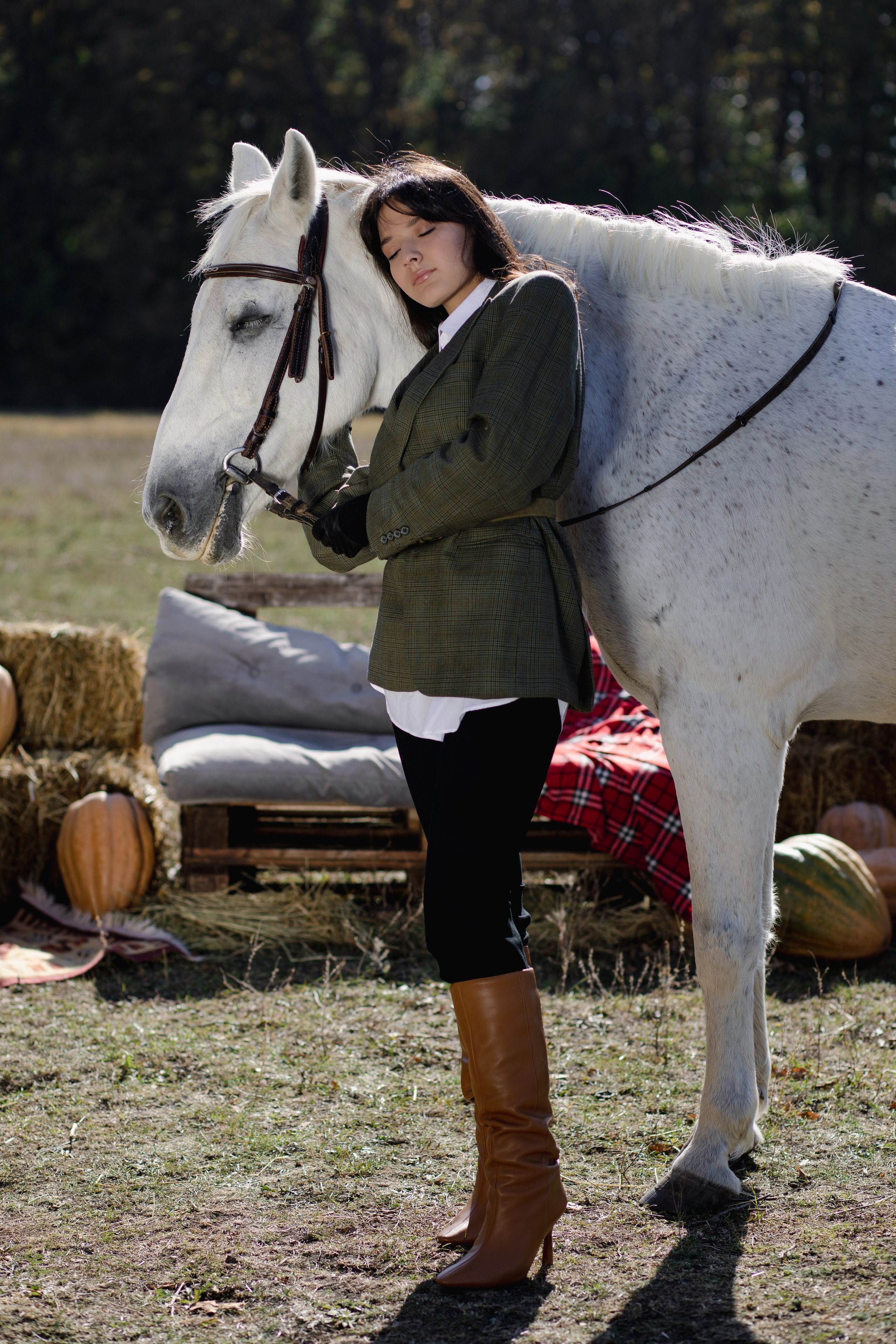 People & Horses [2023]. Anastasia Leonowa