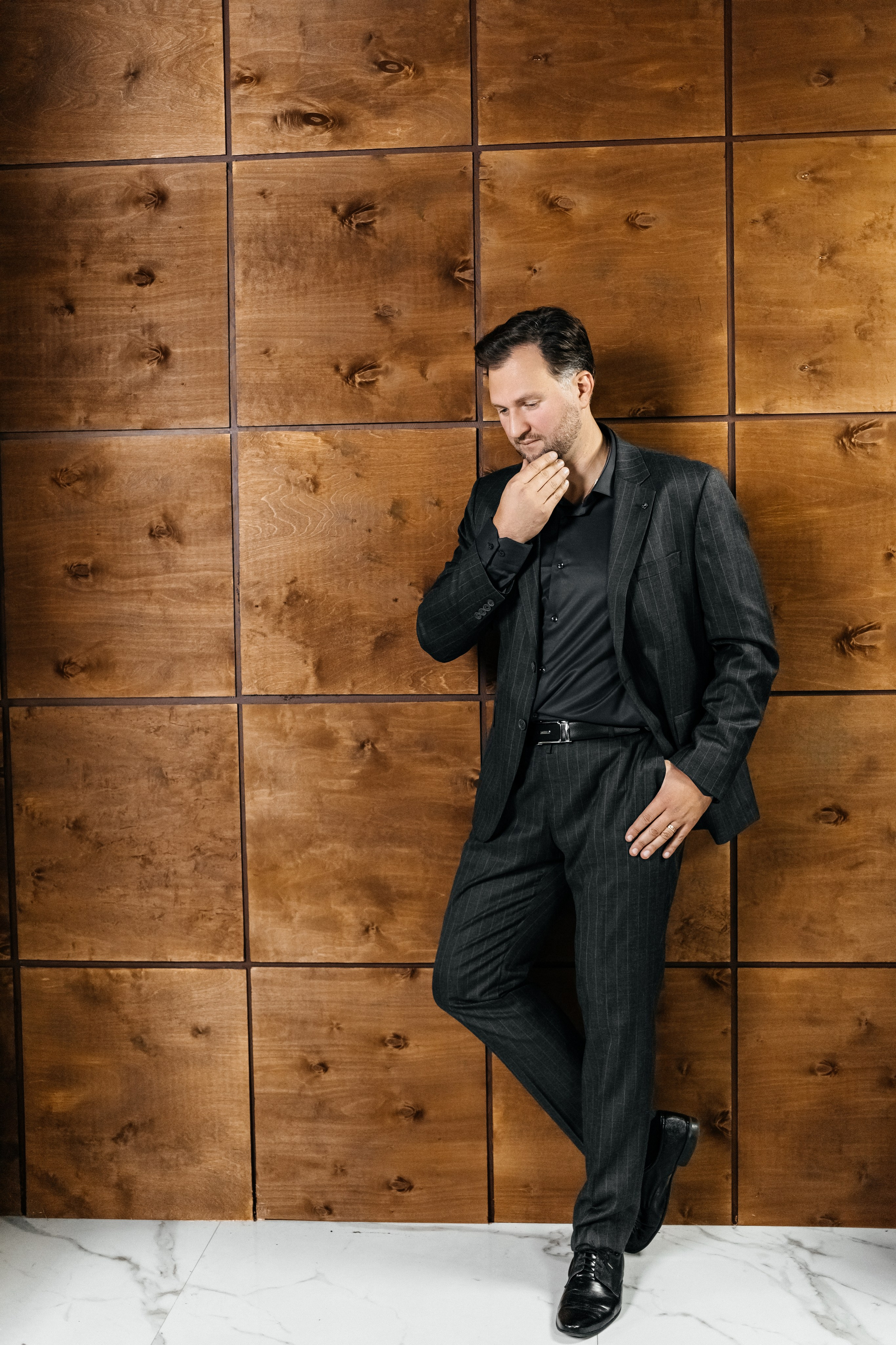 Бизнес-портрет для ведущего мероприятий. КОНТЕНТ ФОТОГРАФ