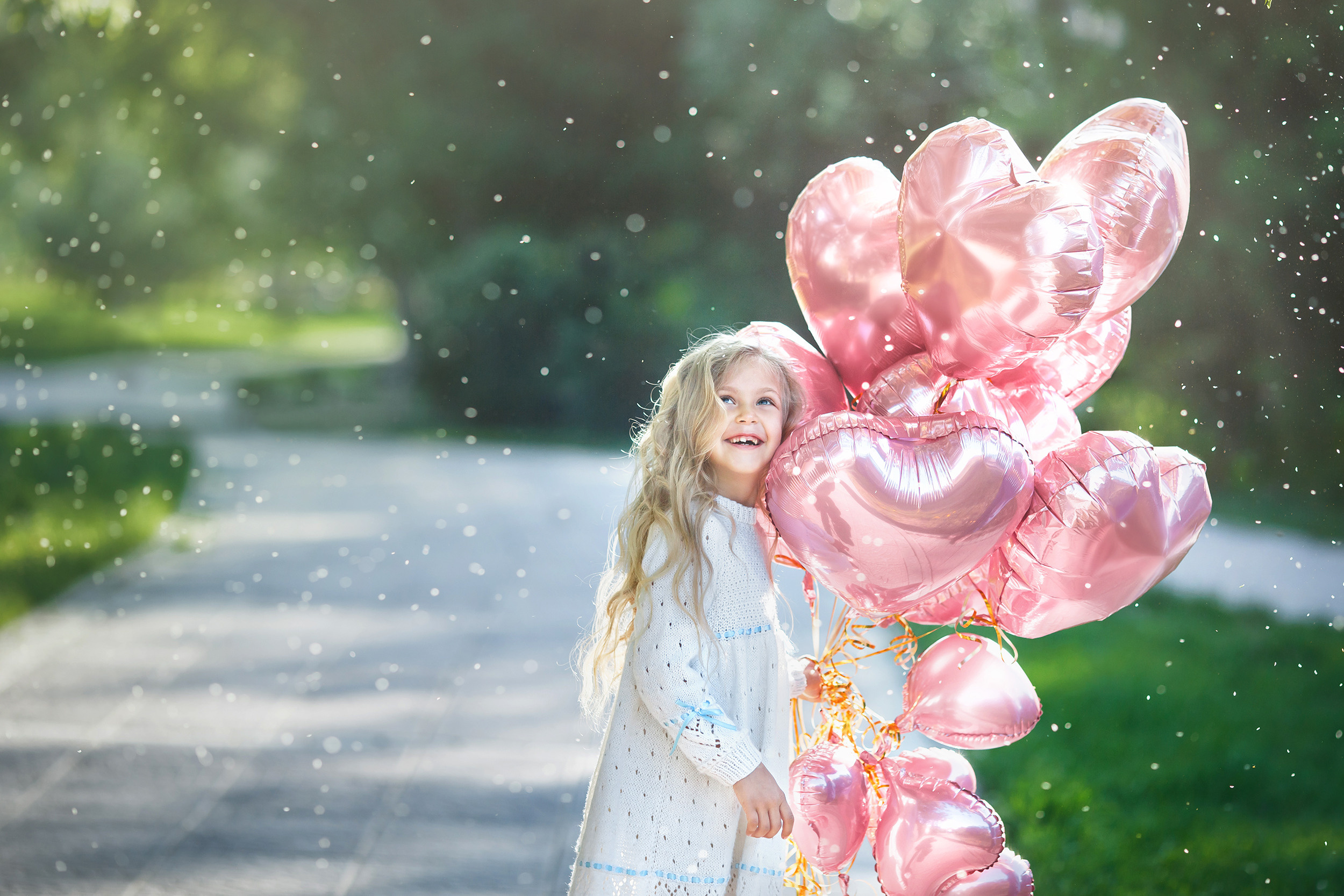 Выпускные альбомы в школе и детском саду