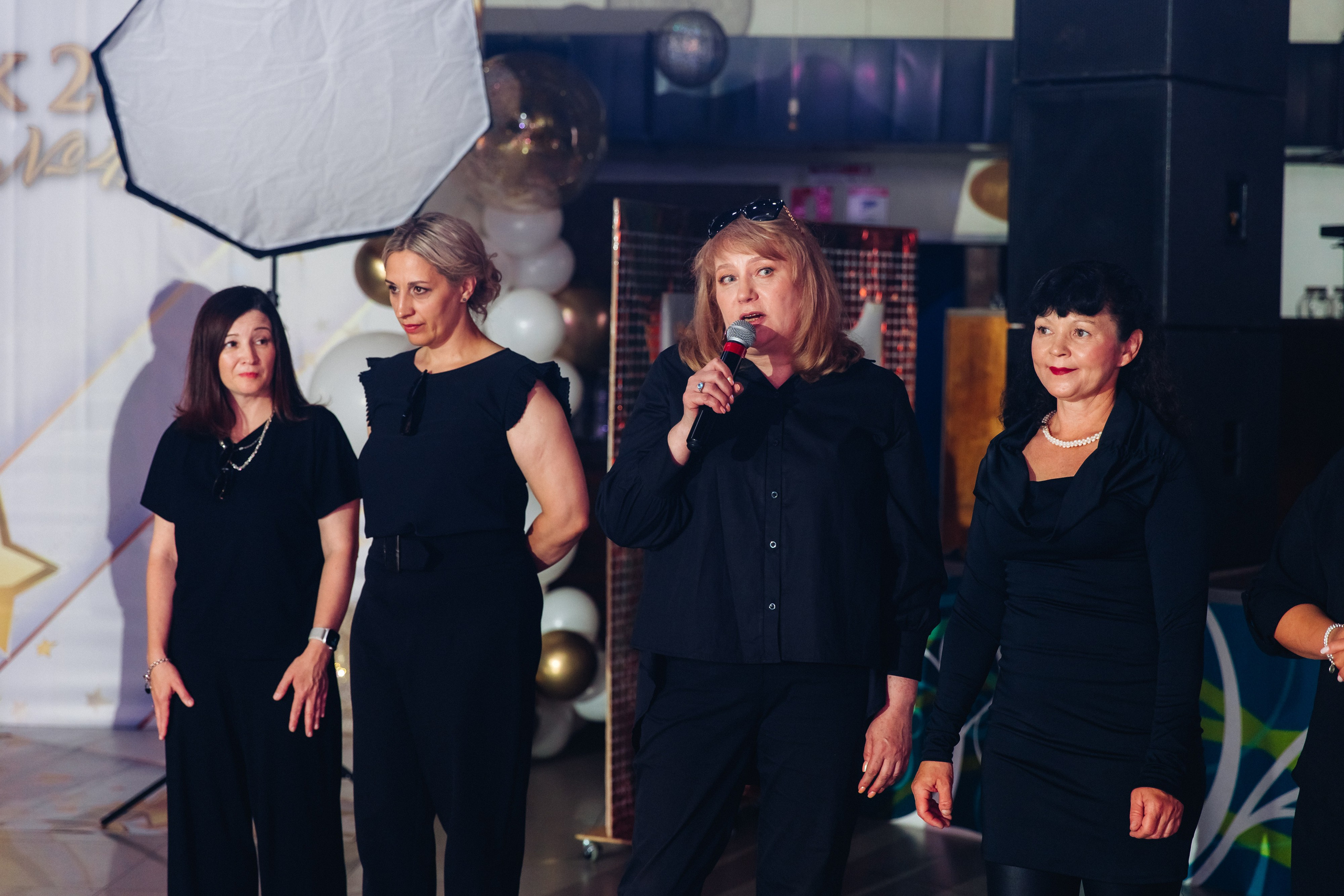 Выпускной вечер. 49 школа. Баран на корове. Свадебный и семейный фотограф в Улан-Удэ