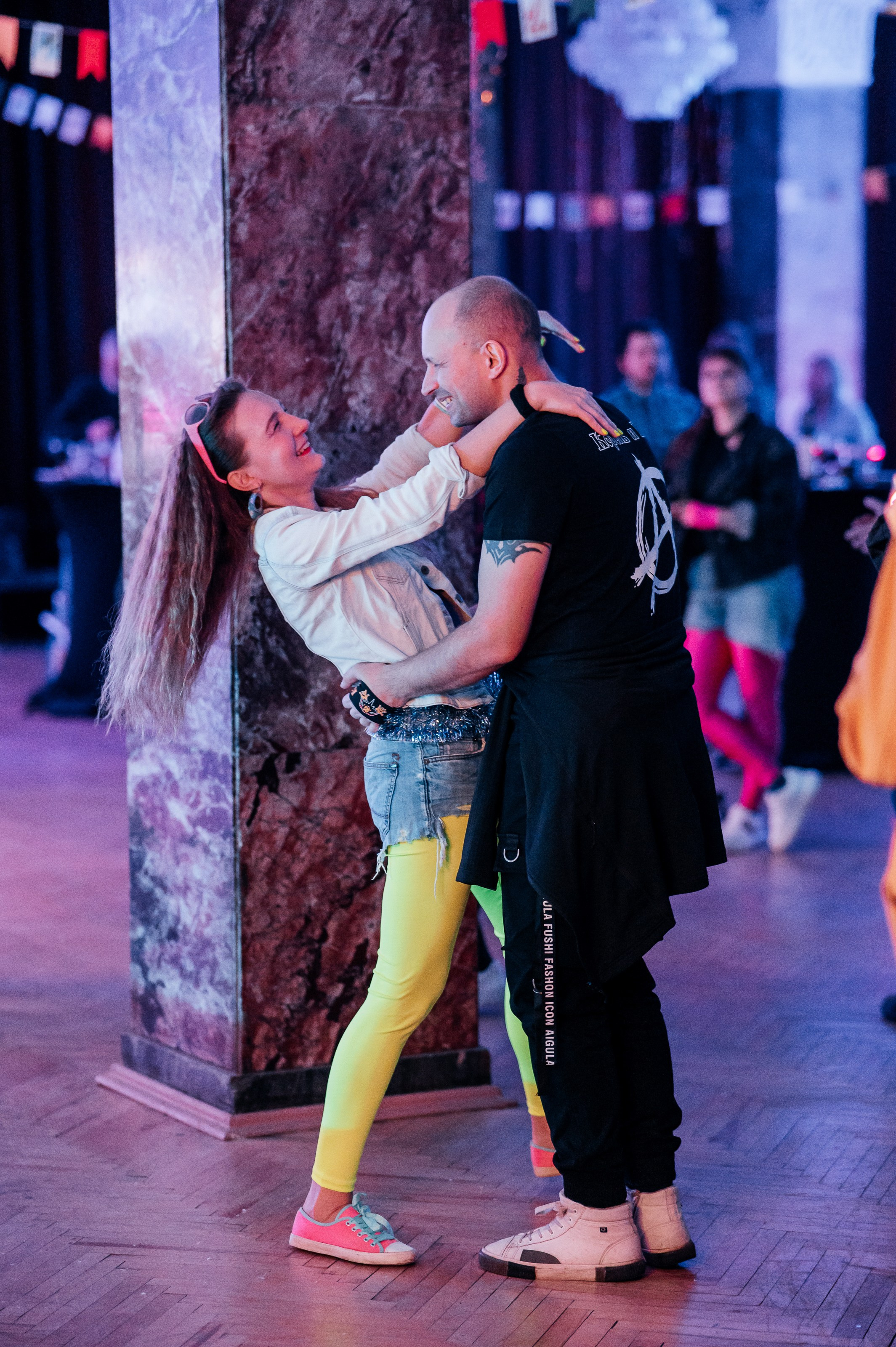 Корпоратив в стиле 90-х. Фотограф Дмитрий Сермяжко