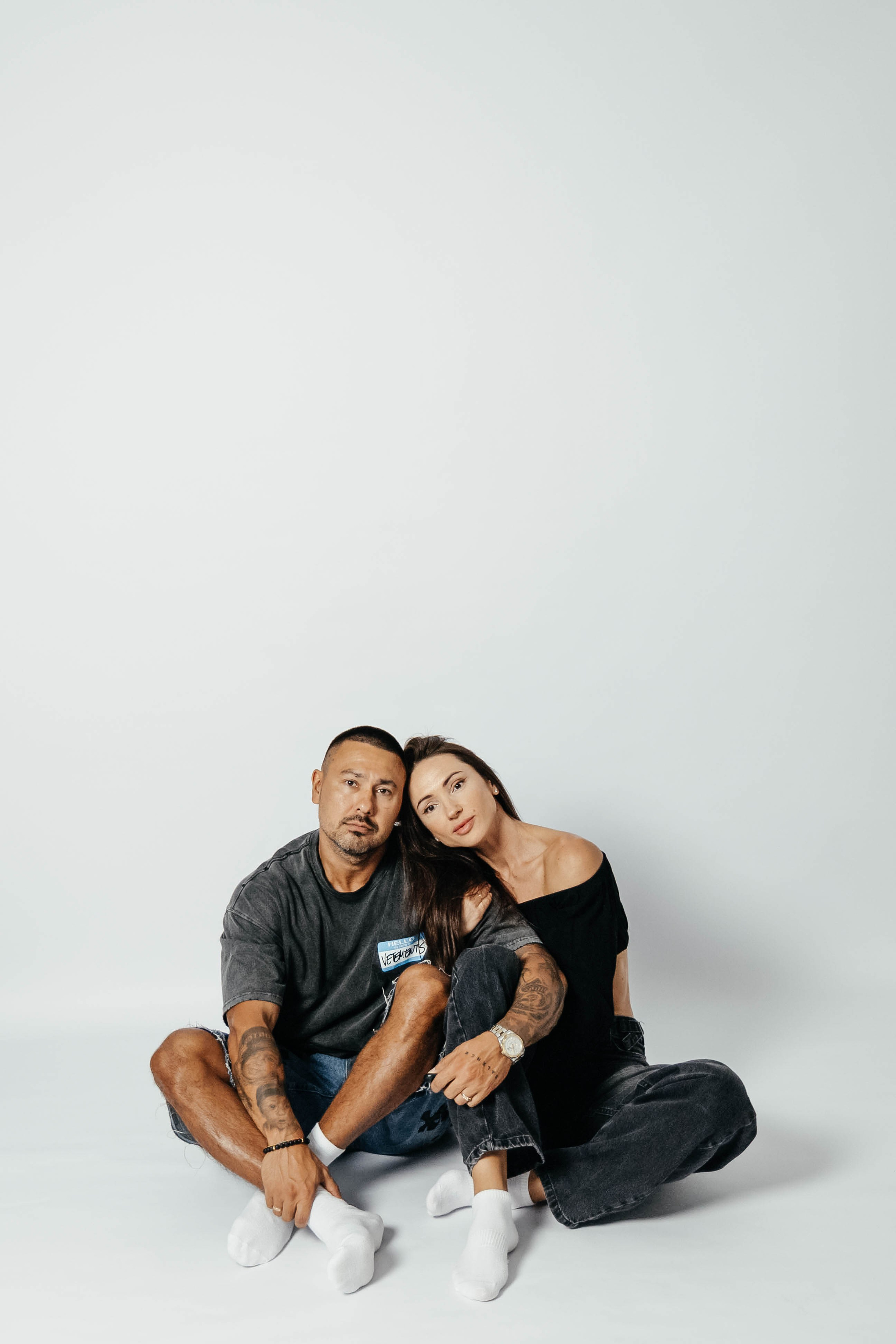 Белый фон цветная. Фотостудия без фотографа в Мозыре «Селфи»