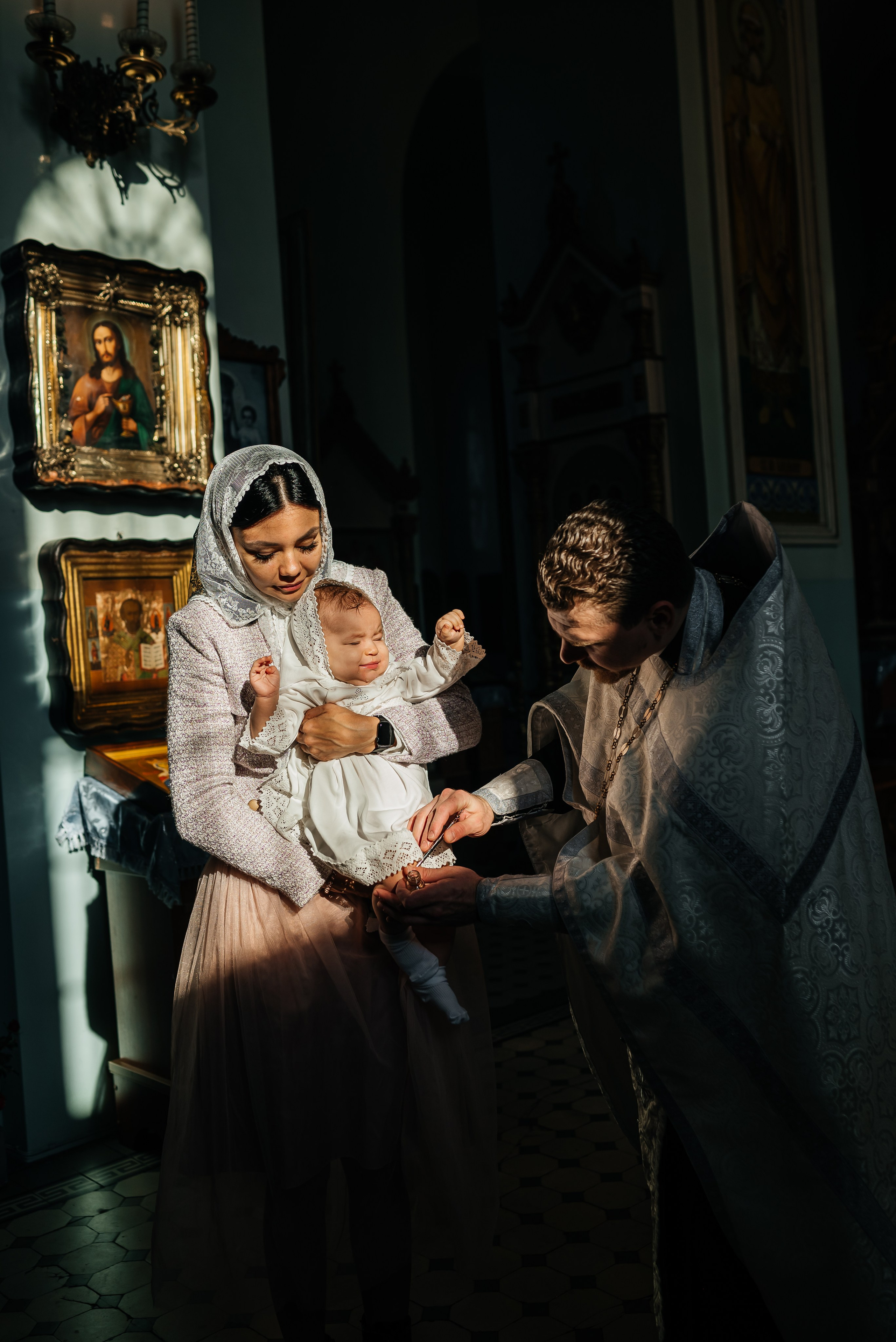 Крещение в Храме Успения Пресвятой Богородицы Гундоровский. Фотограф в Каменске-Шахтинском и парке Лога Ольга Сагал