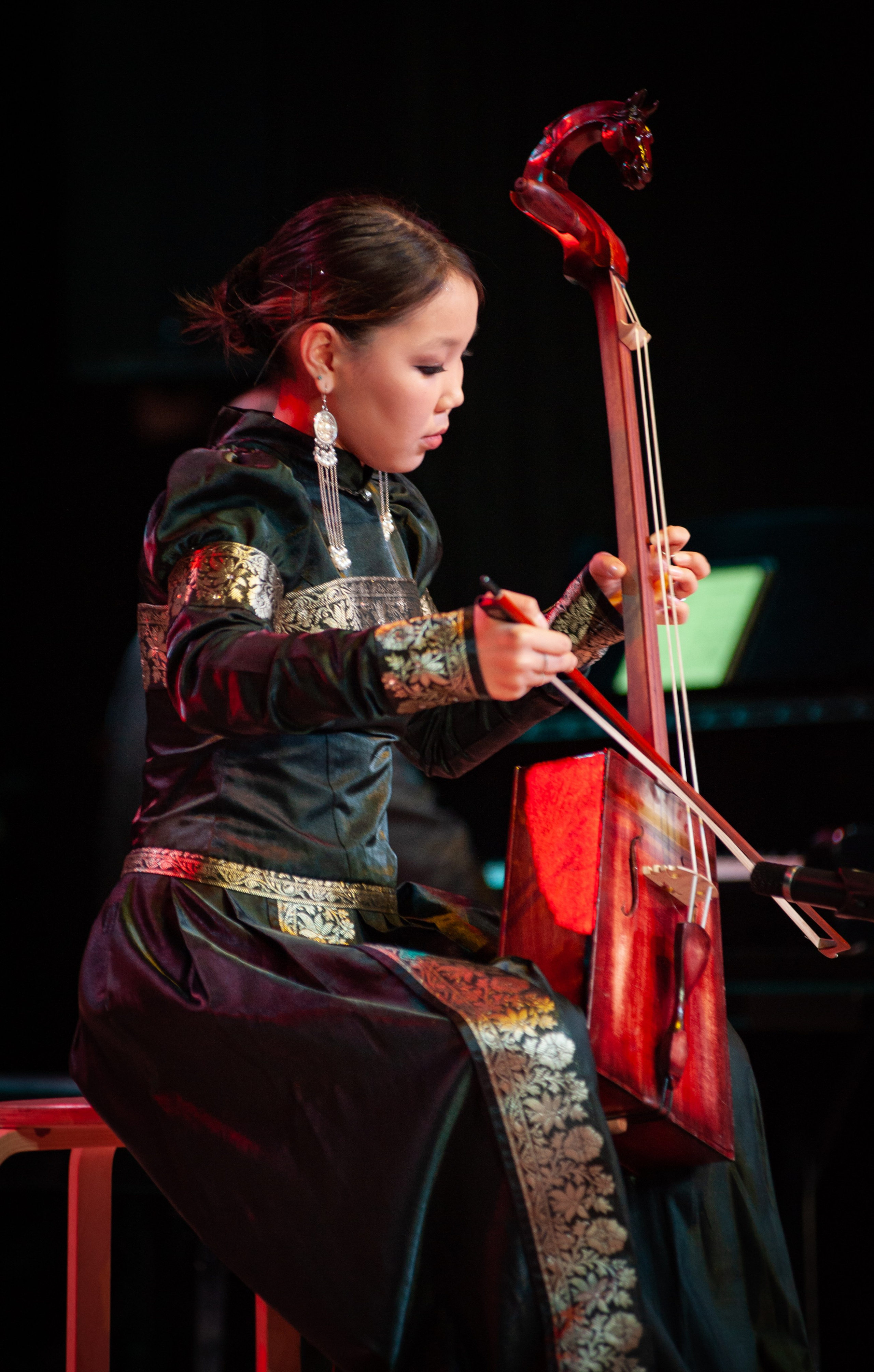 Эрдэм Дымбрылов_ Концерт_ Колледж Исскуств. Андреева Александра фотограф в г. Улан-Удэ