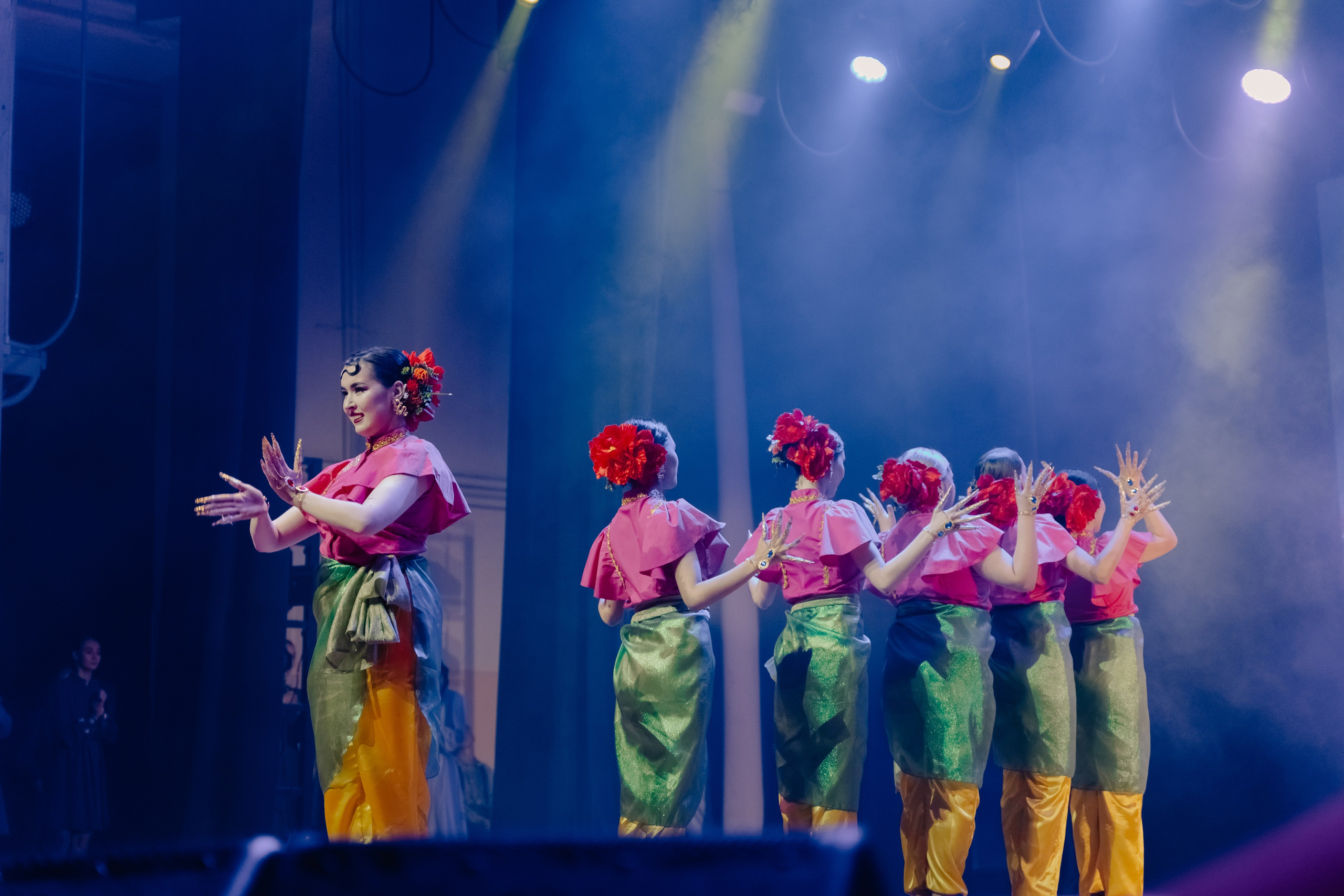 Спектакль «Песнь сирен». Главная