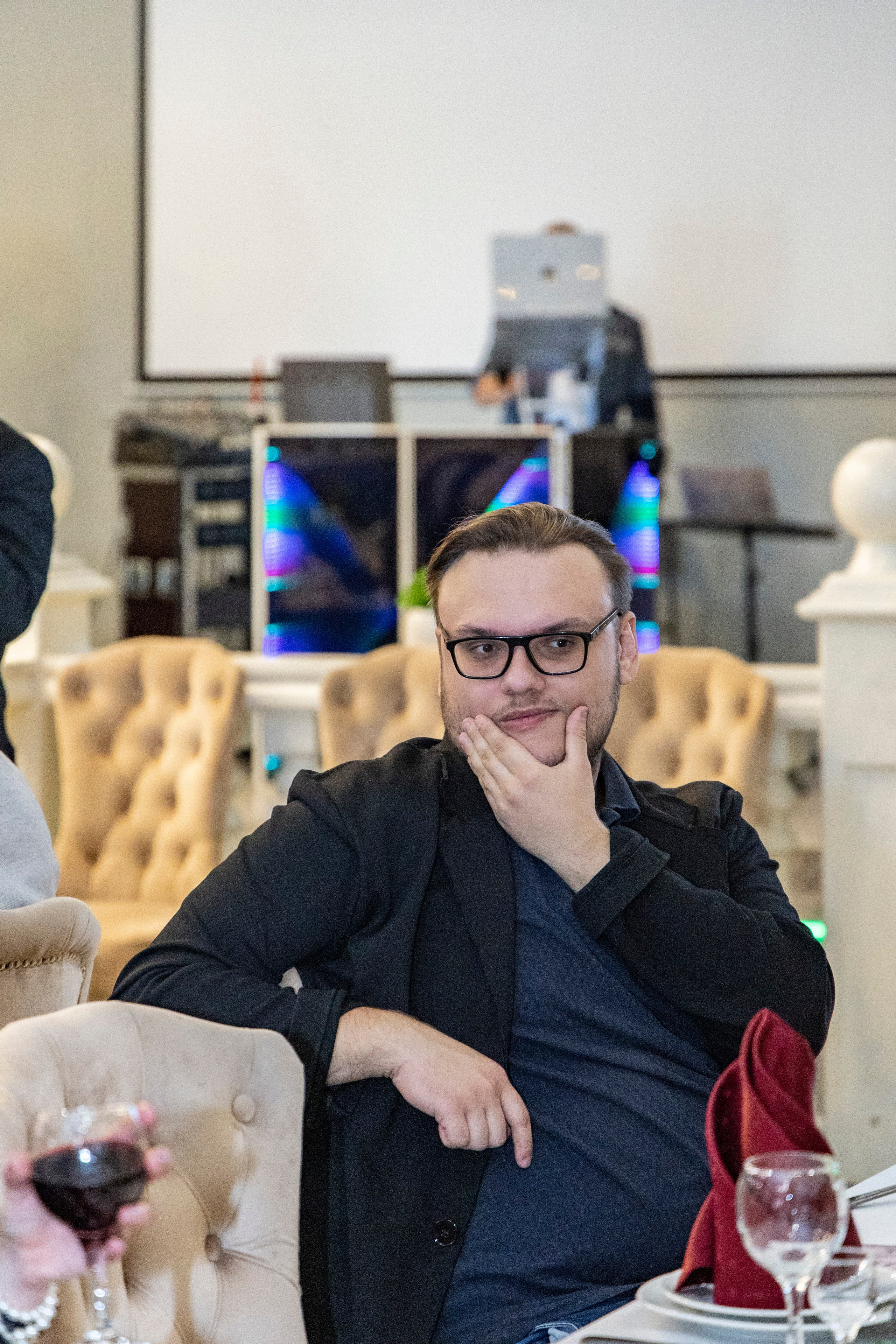 Свадебная фотосессия свадебный фотограф Татьяна Марсуверских свадебная фотопрогулка Москва Жуковский. Фотограф для маркетплейсов, фотоуслуги в Жуковском Татьяна Марсуверских