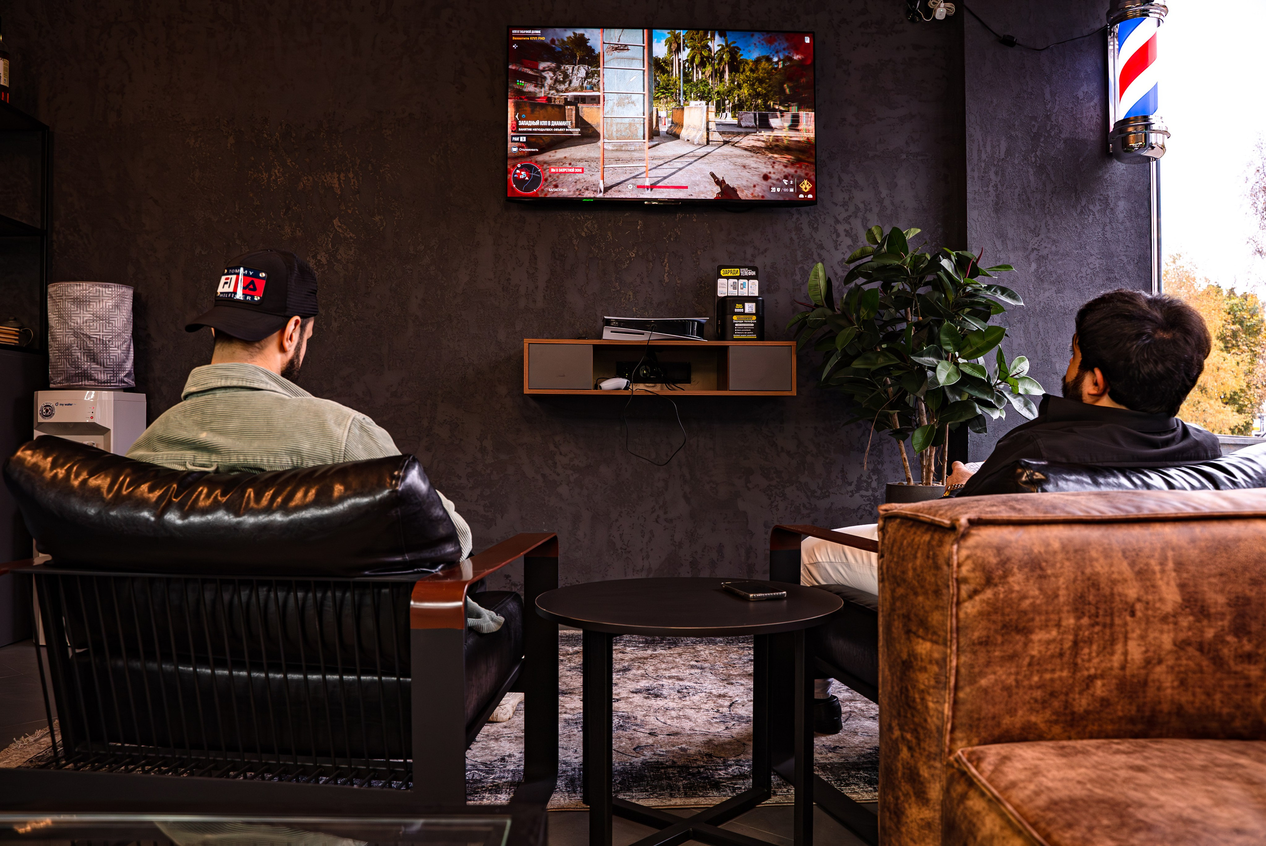 Барбершоп BETONE. KUSTOV PRODUCTION — профессиональная фотосъёмка в Москве