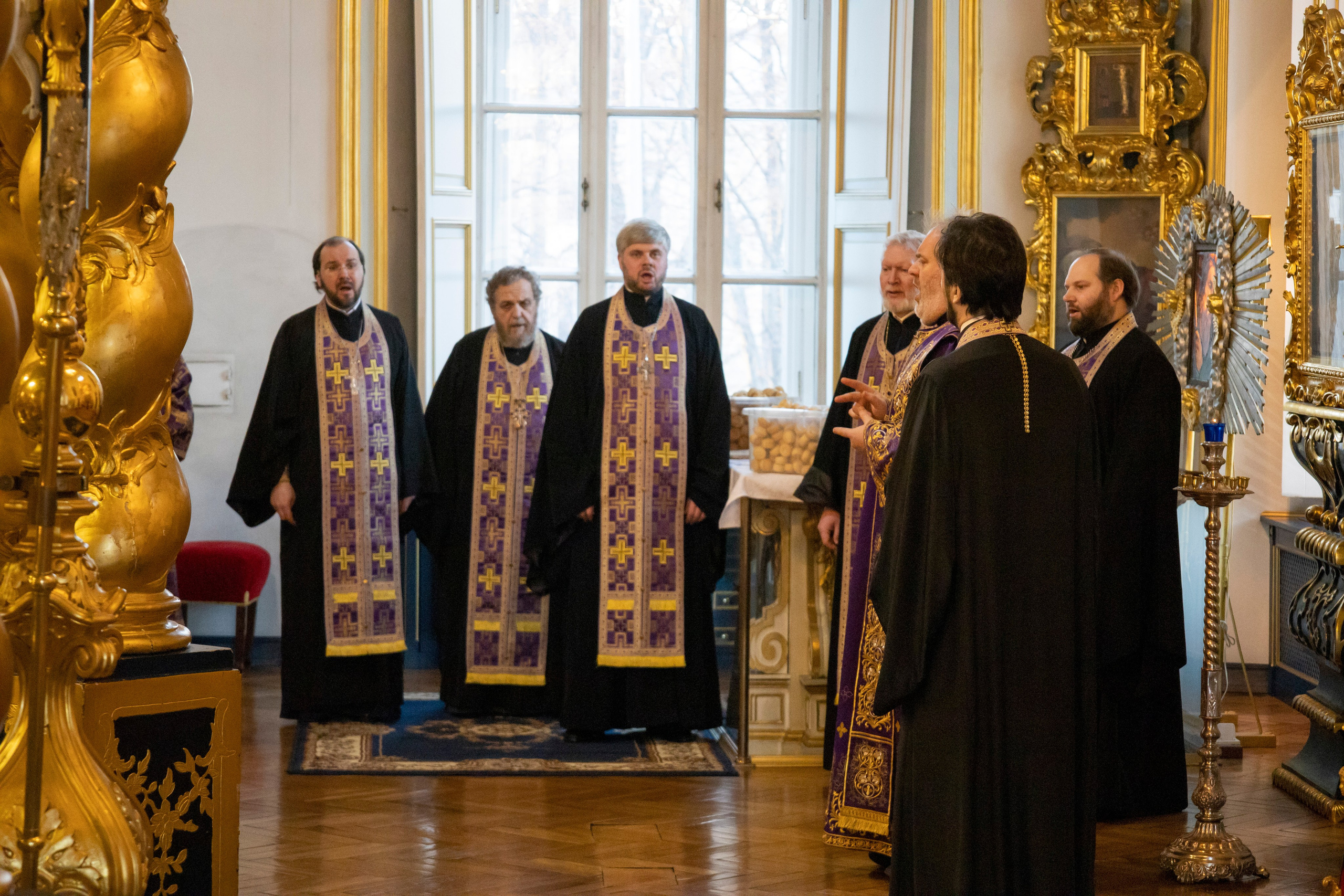 ВСЕНОЩНОЕ БДЕНИЕ С ЧИНОМ ИЗНЕСЕНИЯ ЧЕСТНОГО И ЖИВОТВОРЯЩЕГО КРЕСТА ГОСПОДНЯ. НИКОЛО-БОГОЯВЛЕНСКИЙ МОРСКОЙ СОБОР