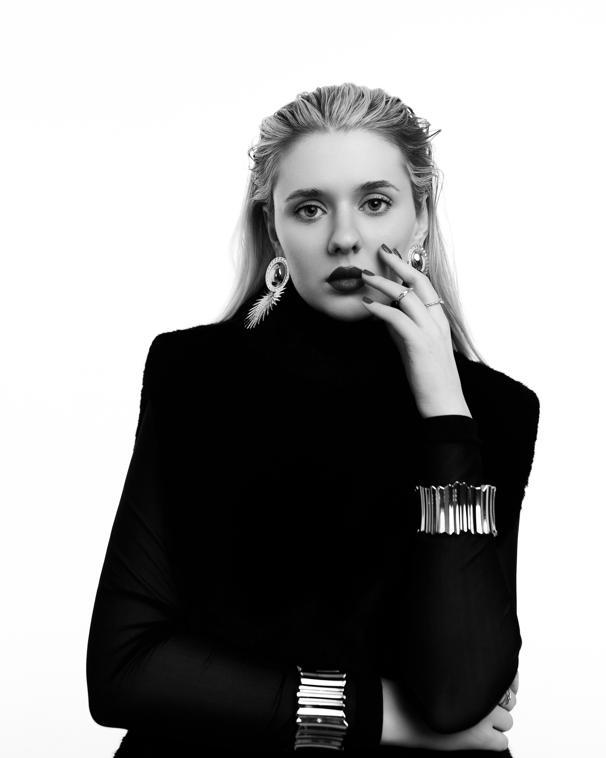 SASHA. Главная