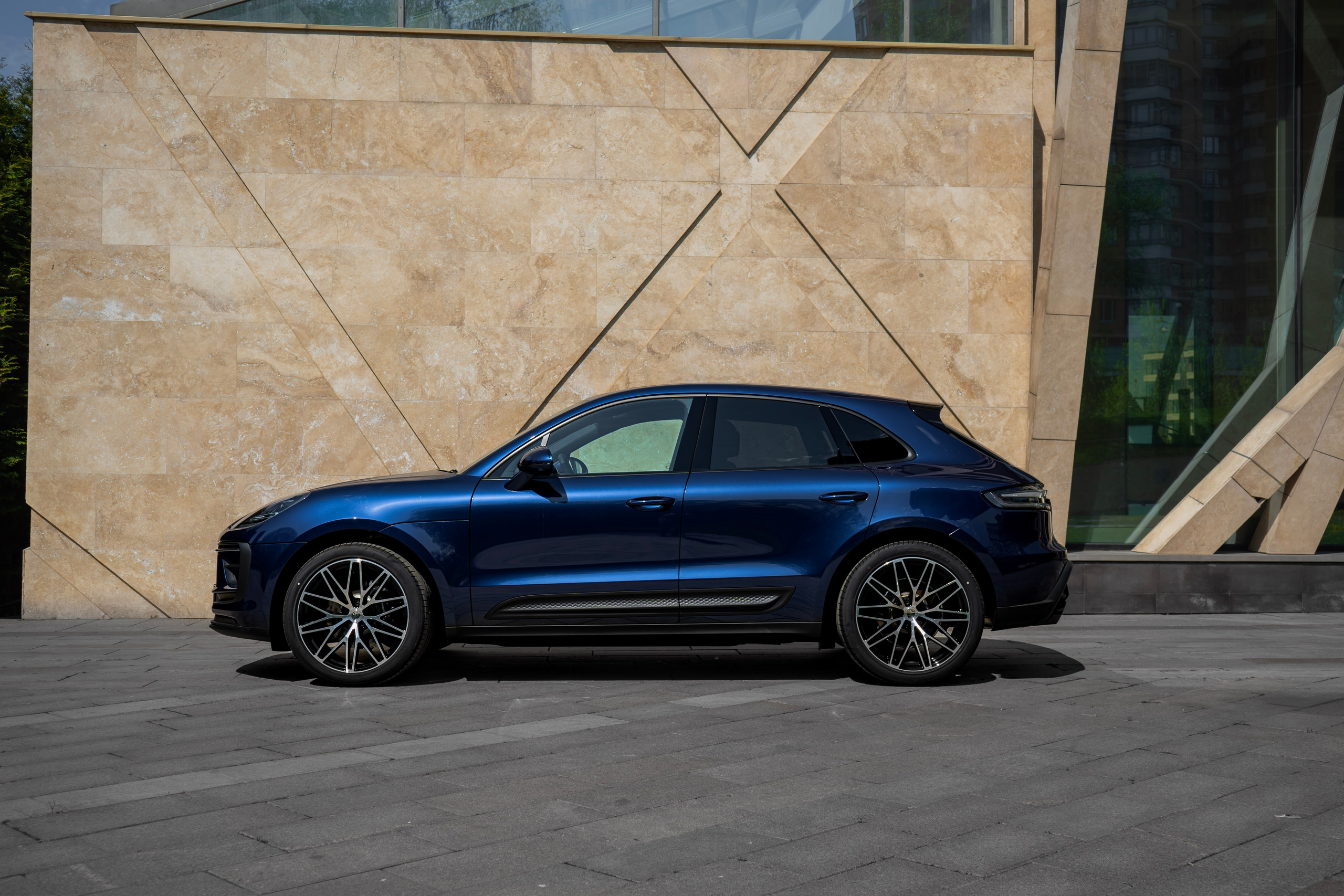 Porsche Macan. Автомобильный фотограф Ногинск Денис Городок