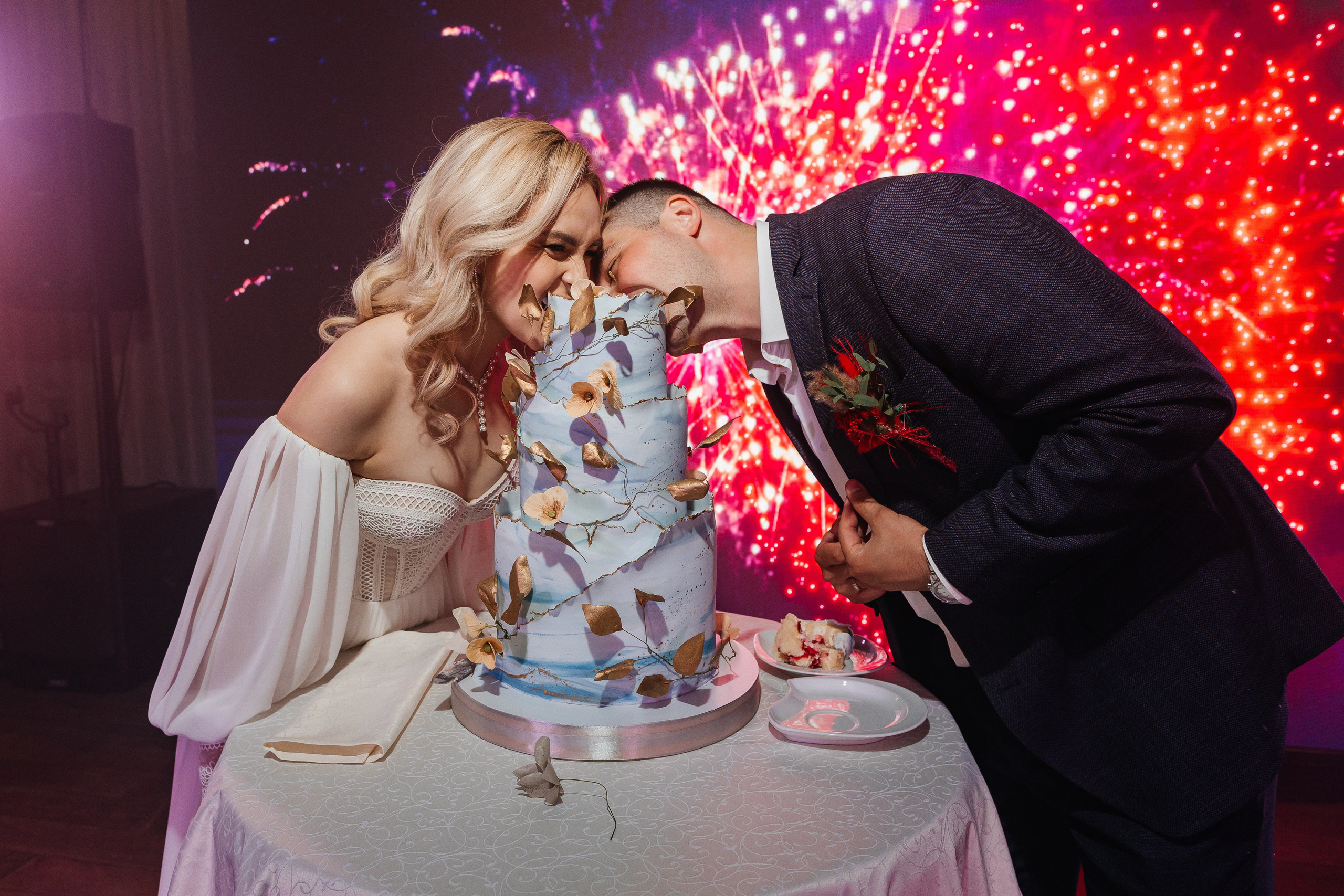 Грандиозное свадебное событие в уютном ресторане. Олег Сверчков | Свадебный фотограф Вологда