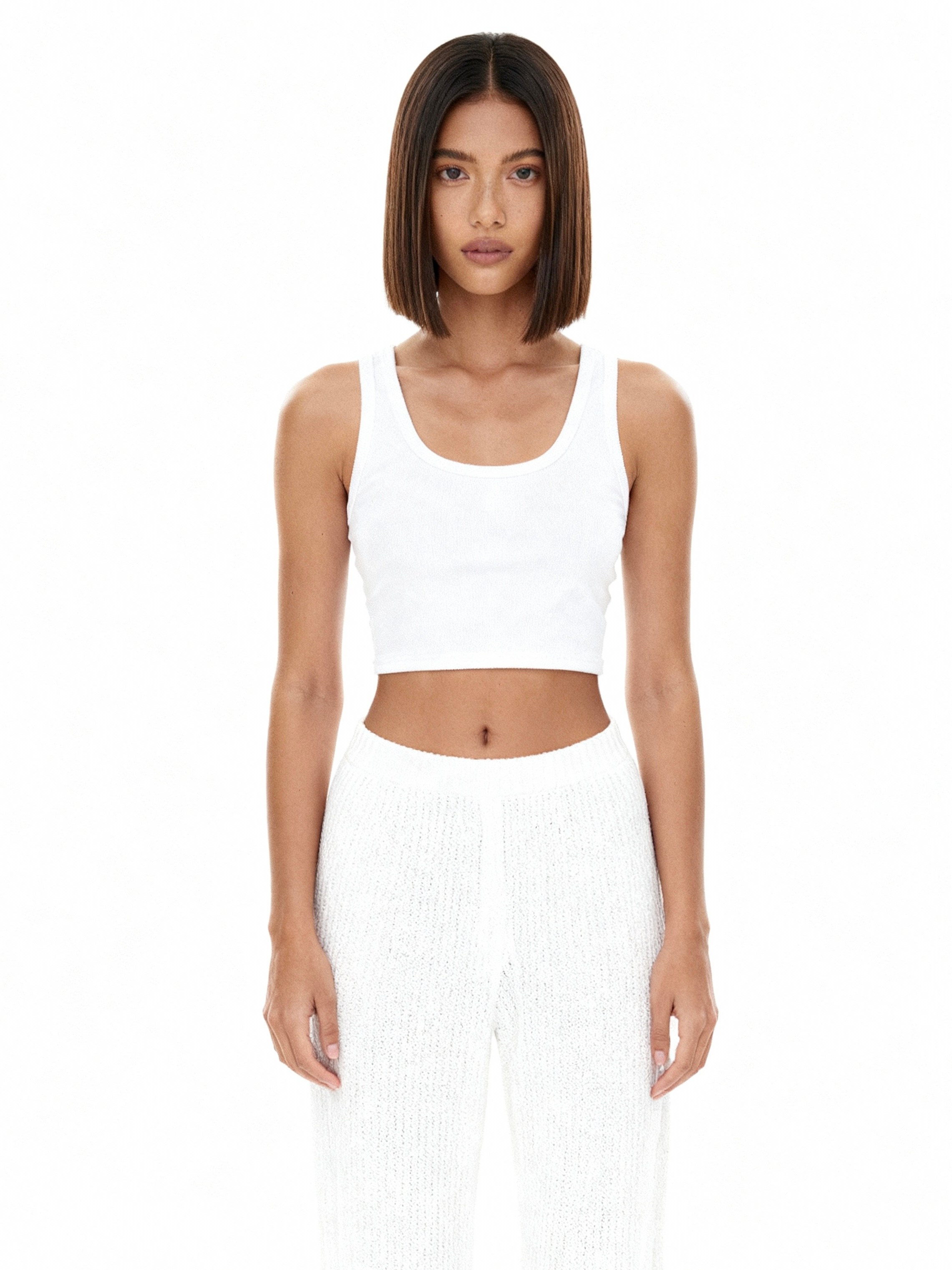 Девушки. Продающий контент для маркетплейсов и e-commerce «под ключ»