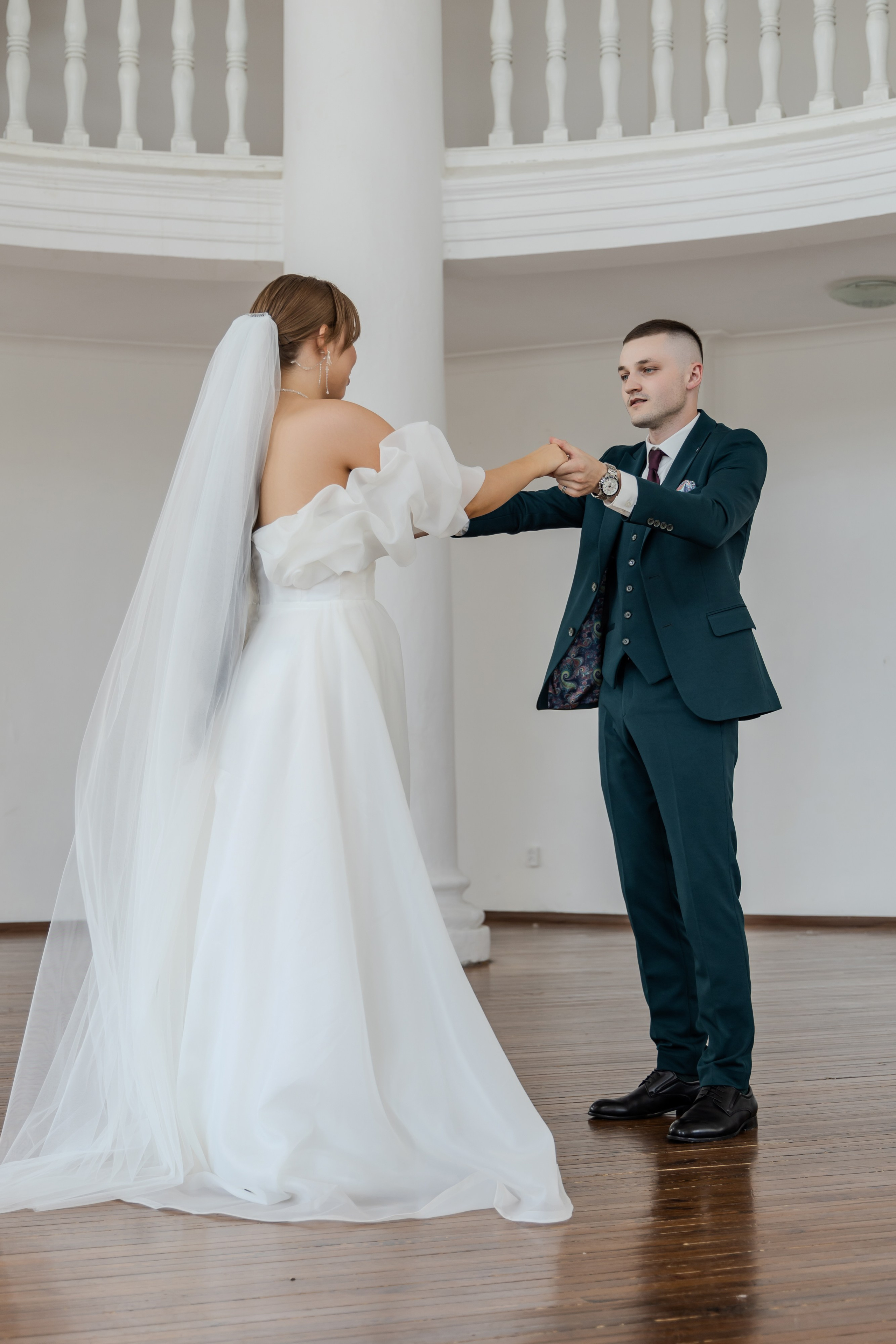 Vladislav & Daria. Фотограф свадебный, репортажный, индивидуальный, фото для маркетплейсов, брендов, автосалонов