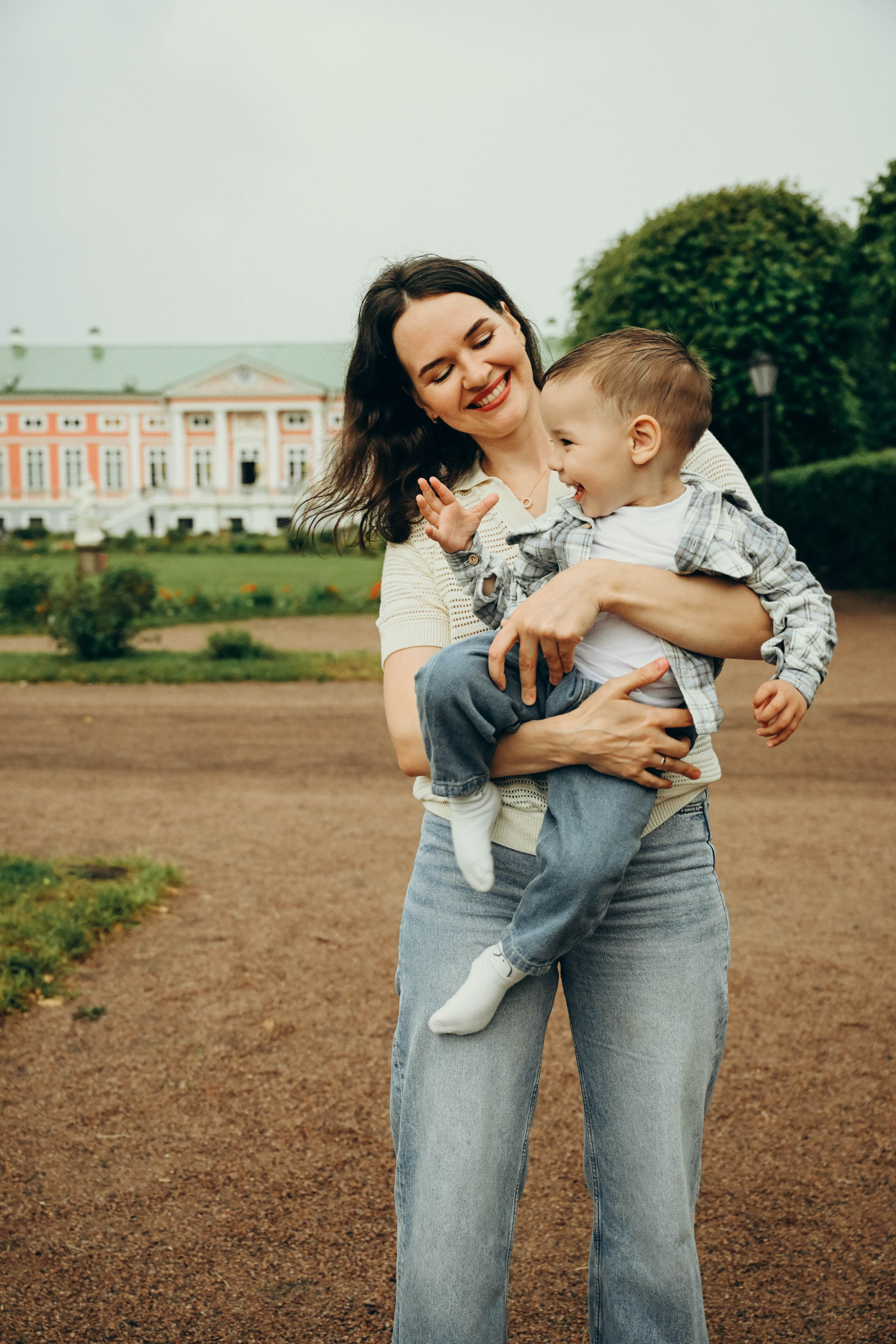 Большая семья в Кусково. Семейный фотограф в Москве Люберцах Ирина Вронская