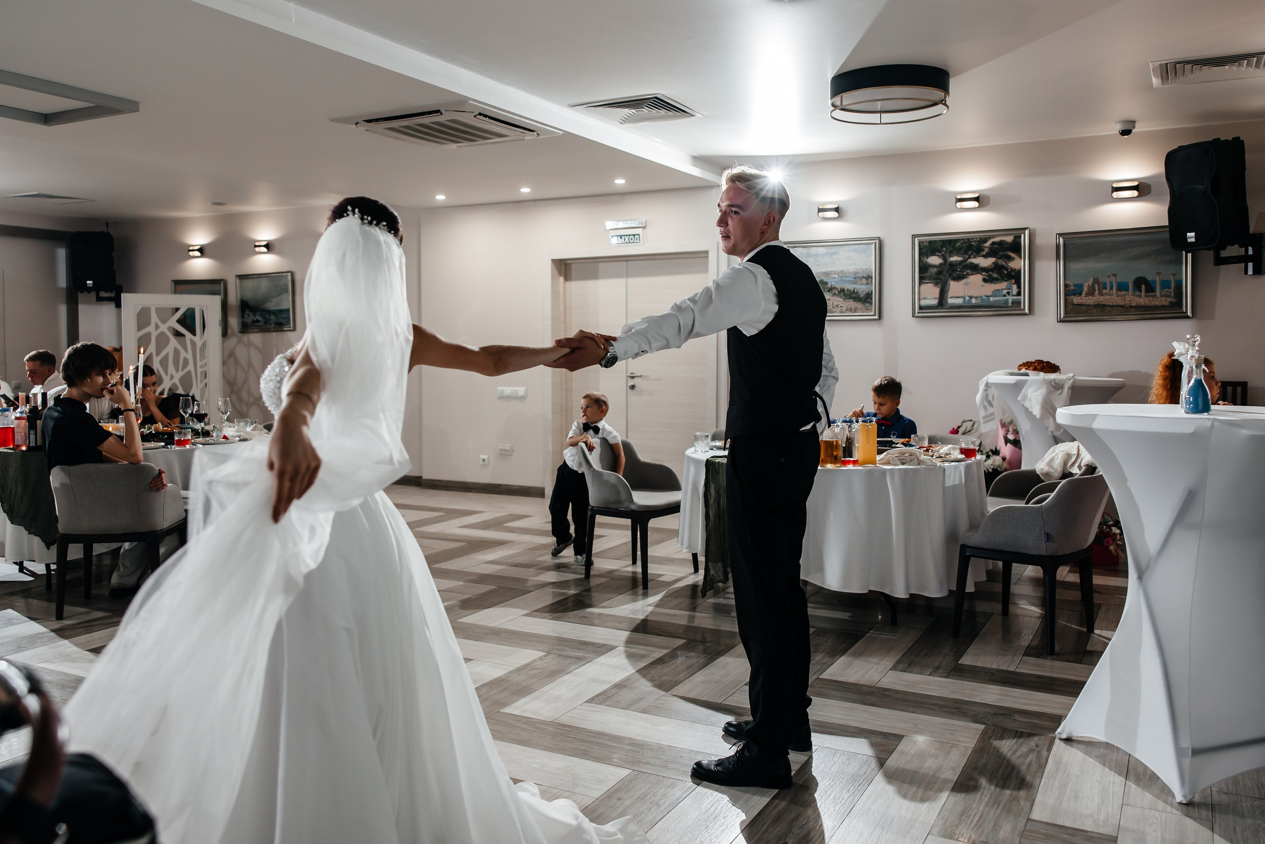 Анонс свадьбы для Ольги и Романа. Свадебный фотограф в Крыму и Севастополе Ольга Баскакова