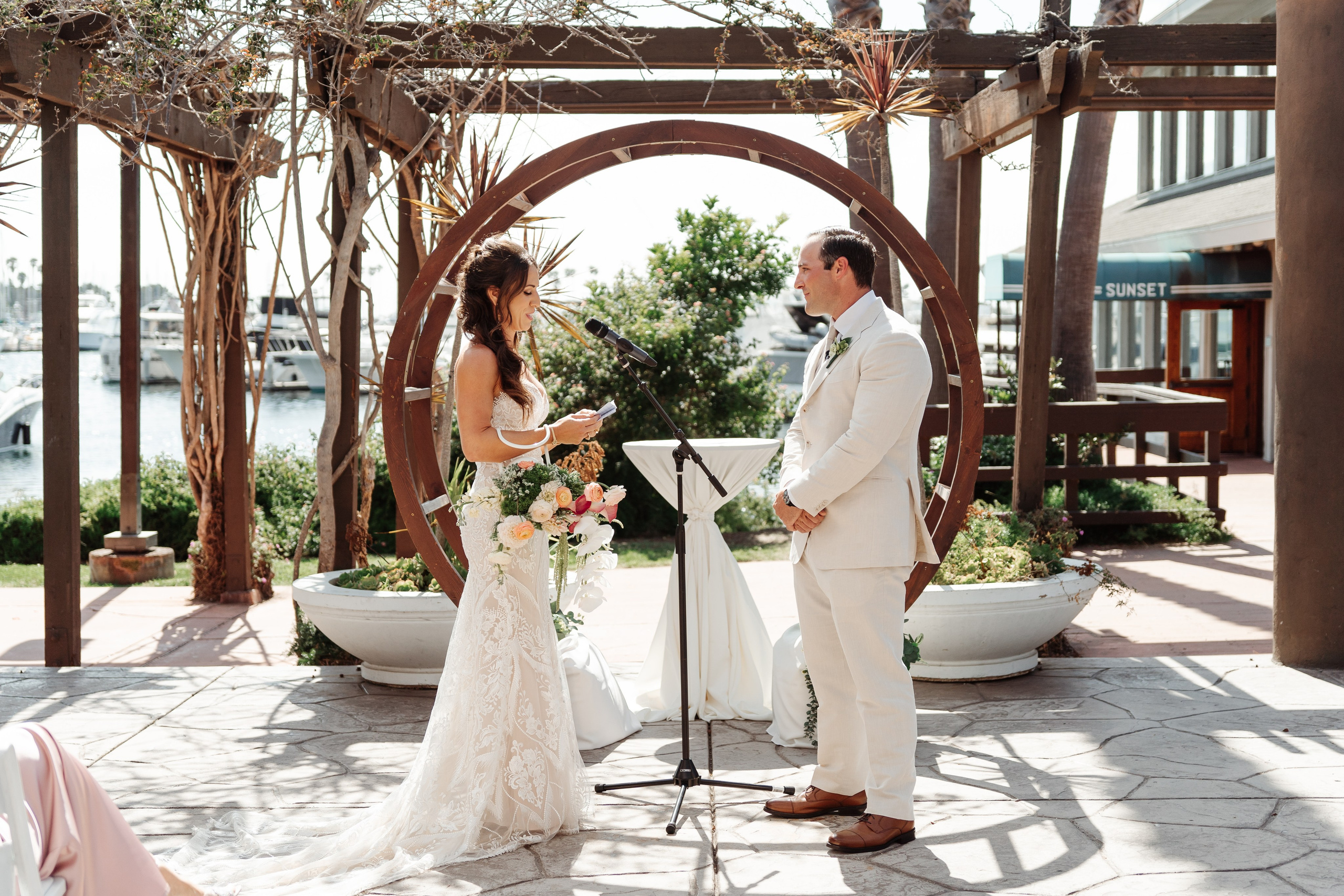 2025-08-16_BryanAmber. Ретушер Зенькевич Света