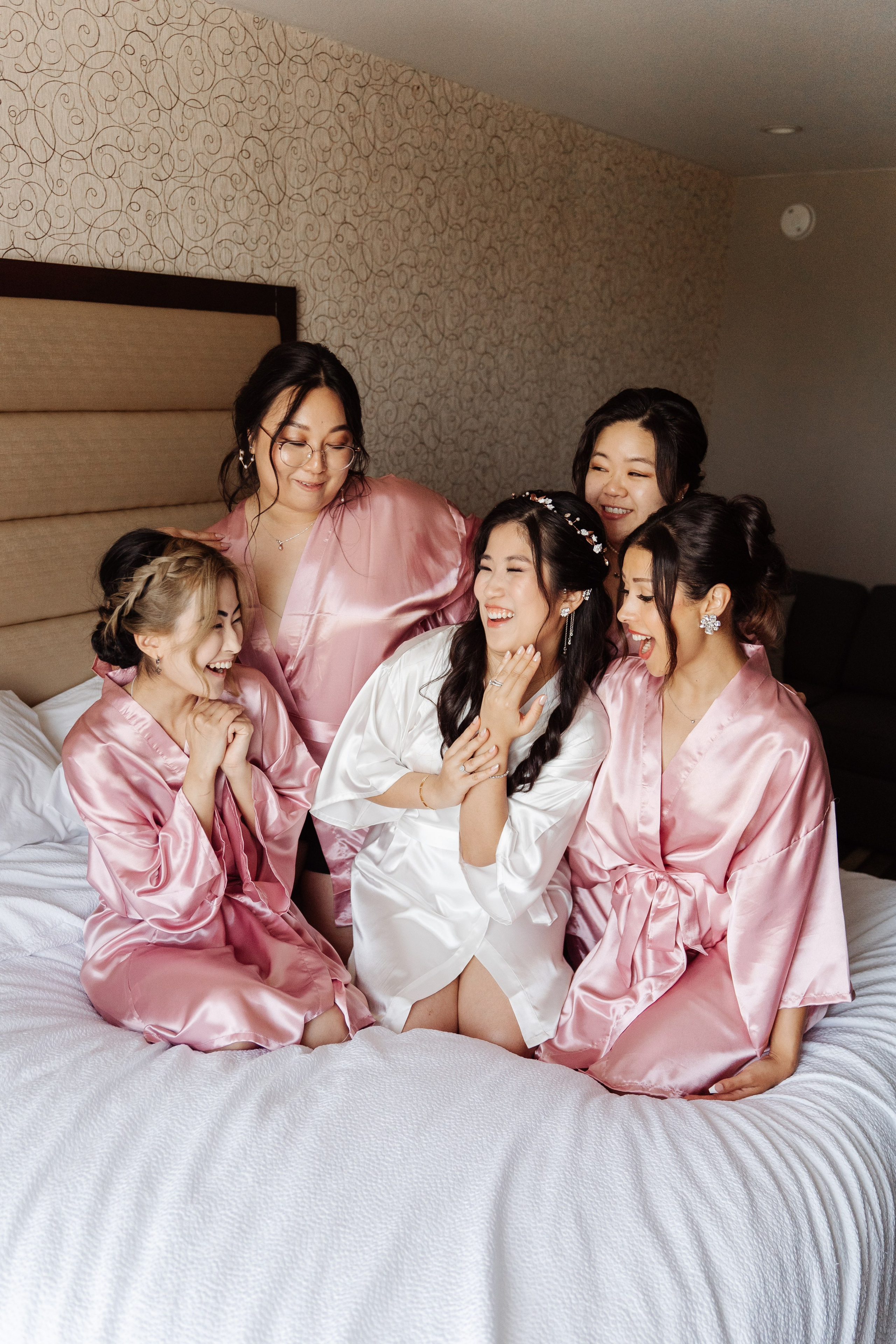 2025-08-16_AndreaChristopher. Ретушер Зенькевич Света