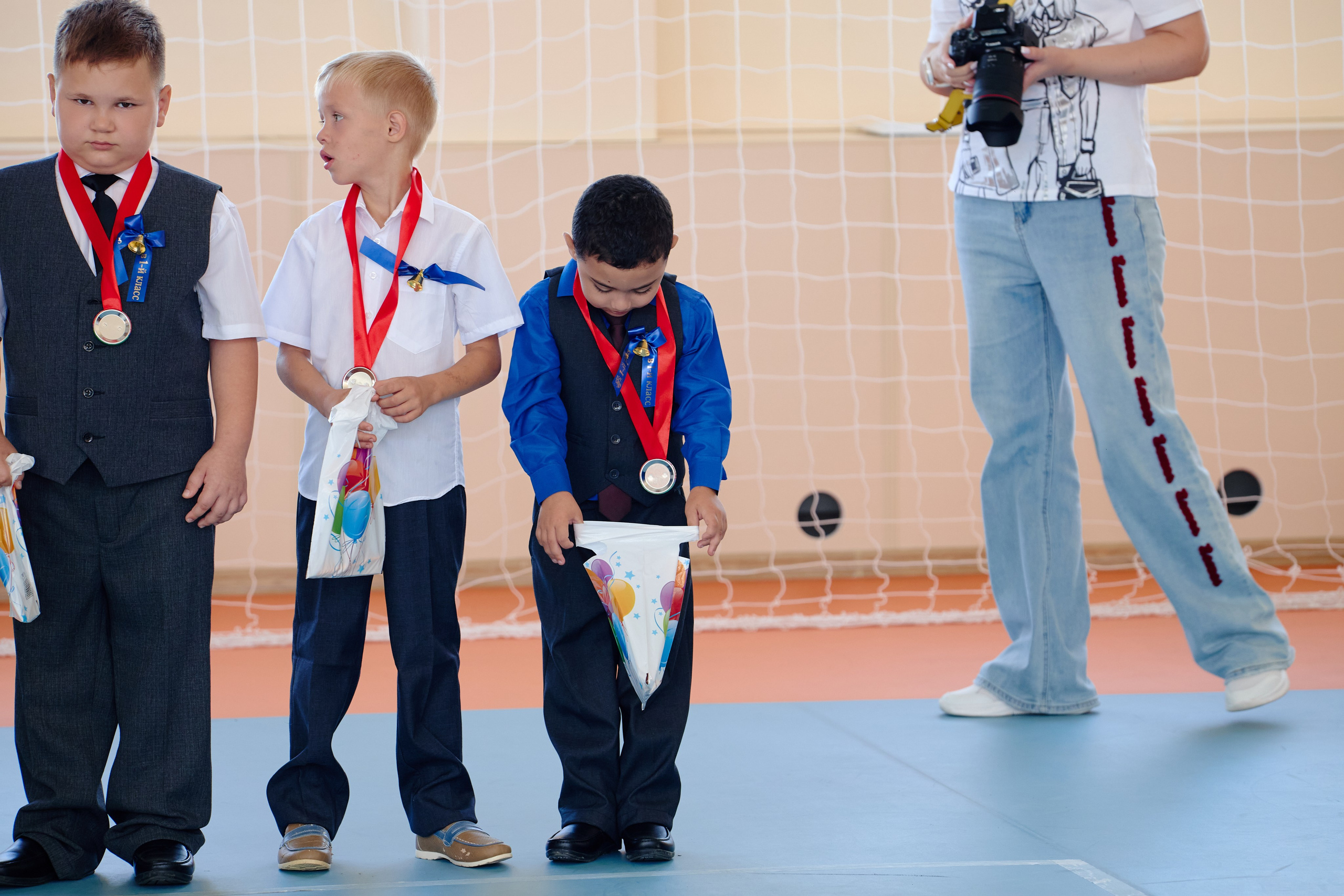 Съемка на 1 сентября. Фотограф Выпускные альбомы Таганрог Сергей Коробченко