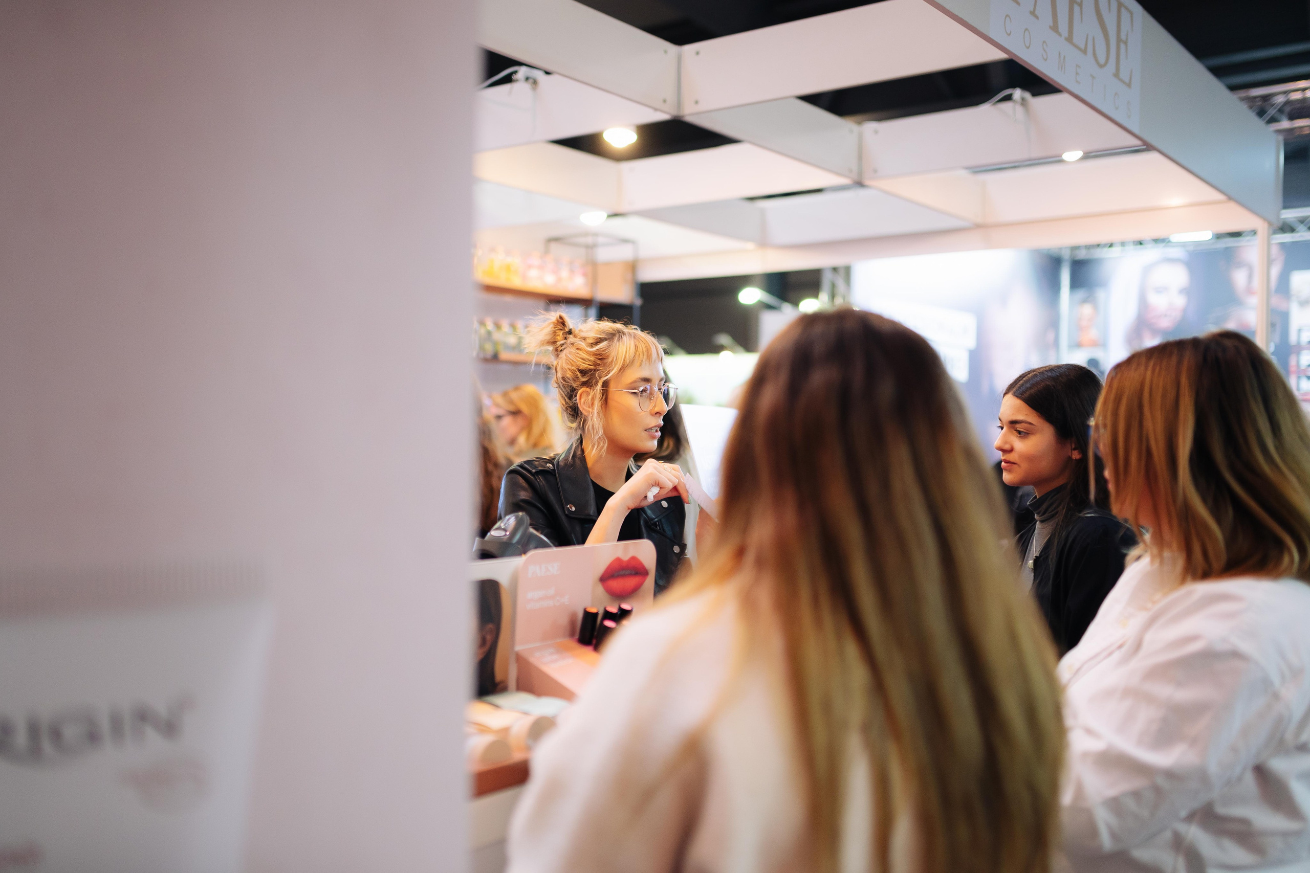 Make Up Institute x/ Paese Cosmetics | PWA Expo 2022. Photographer in Prague Alexander Pivovarov