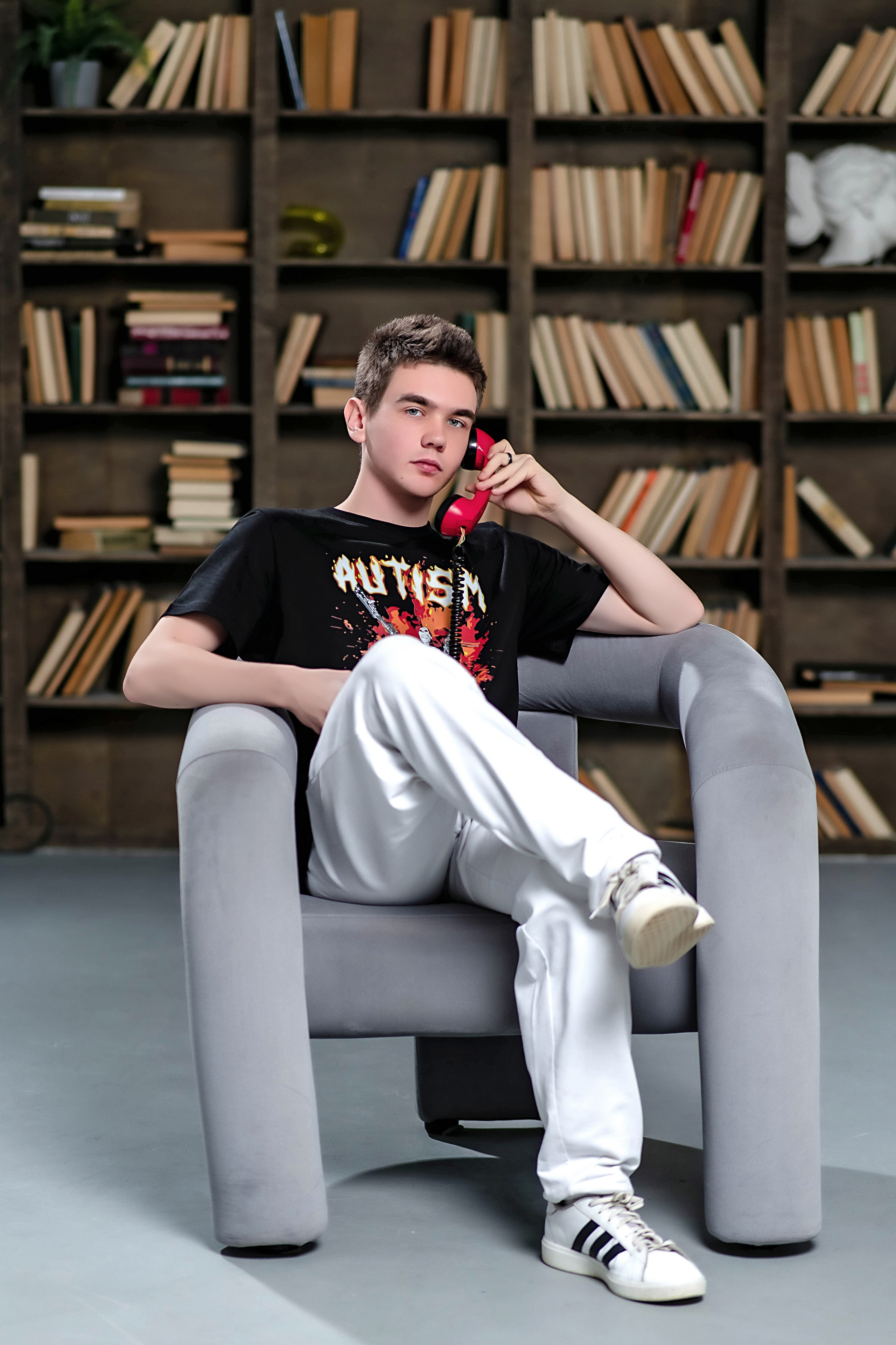 Выпускные (школьные) альбомы (книги) в Ростове-на-Дону. Современные Выпускные Альбомы в Ростове-на-Дону