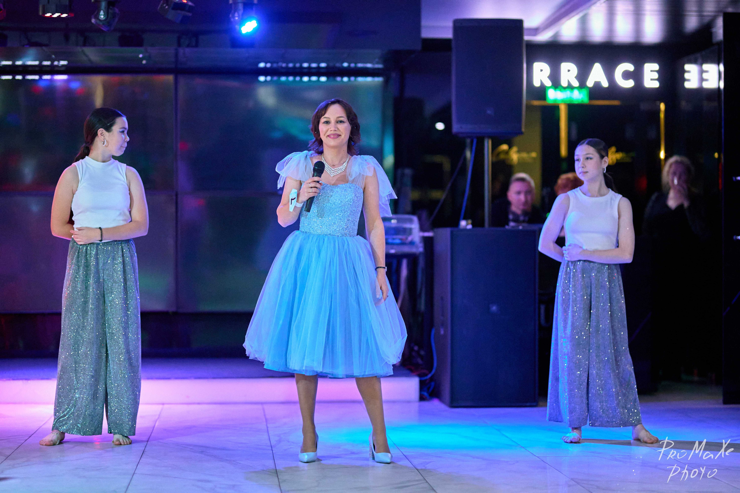 Зал КРАСА МАСС-МЕДИА ЧУВАШИИ. Владимир Суздалов (ProMaXe) — Портретный фотограф, тематические фотосессии в Чебоксарах