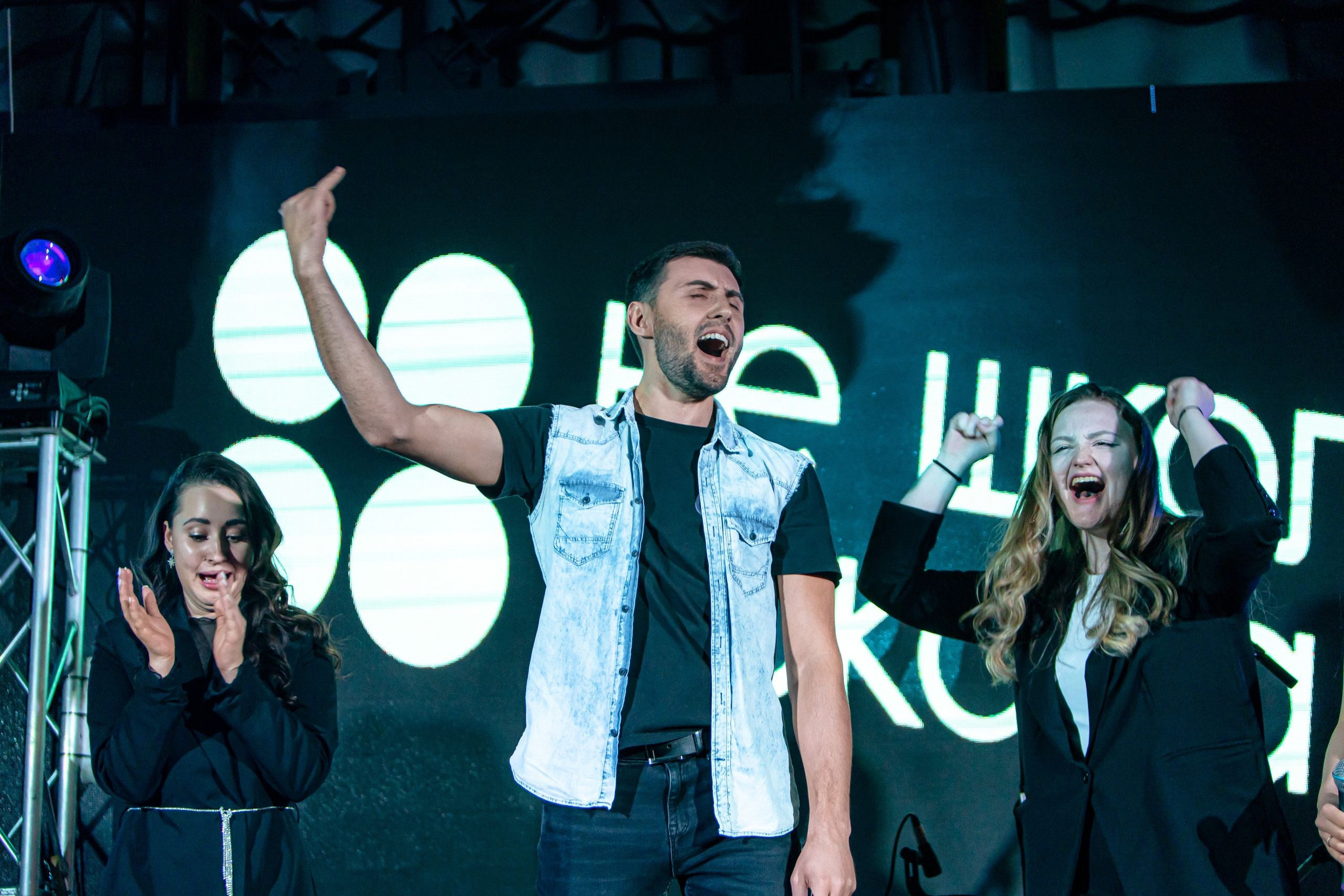 08.12 Не школа вокала. Команда специалистов в мире фотографии и видео. Детский фотограф, семейный фотограф