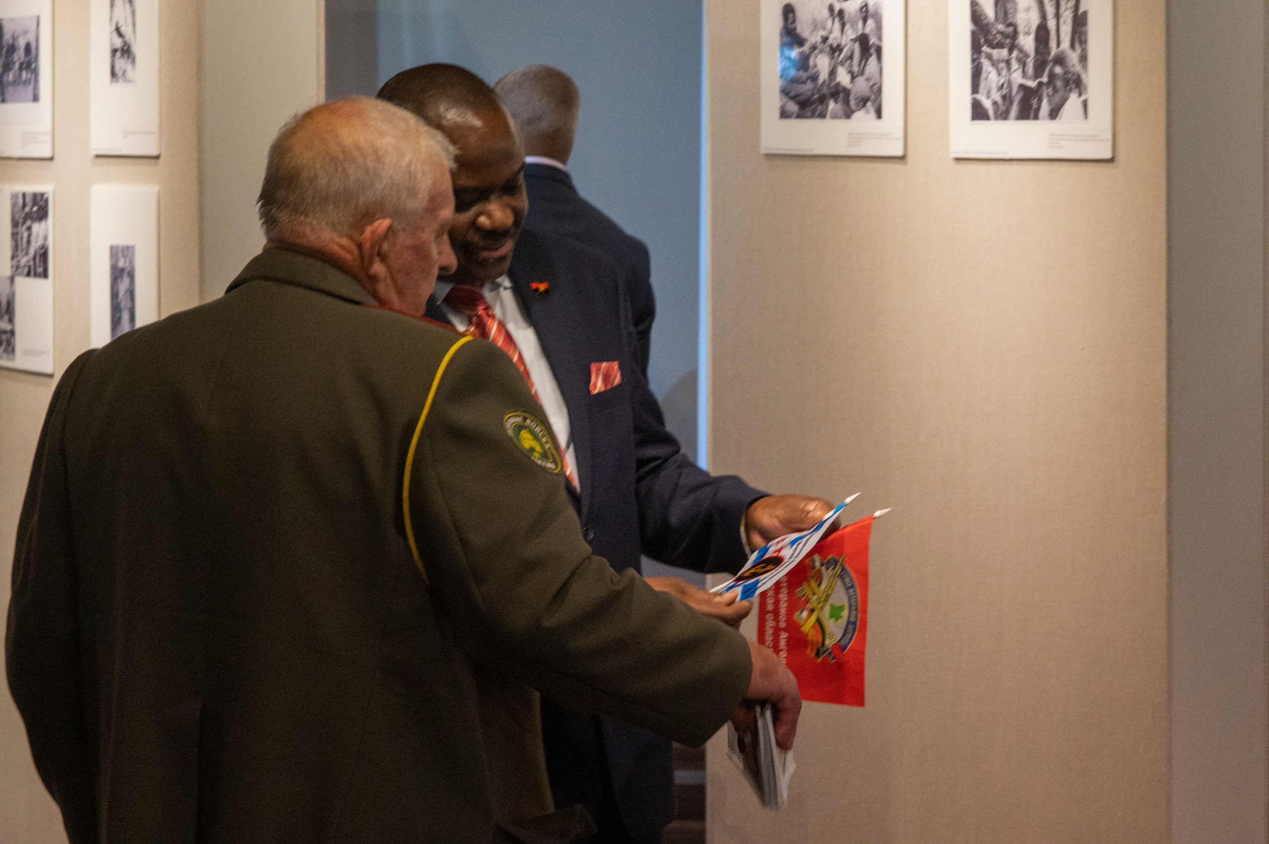 Ветераны Анголы «От прошлого к настоящему». Фотограф Роман Адлер