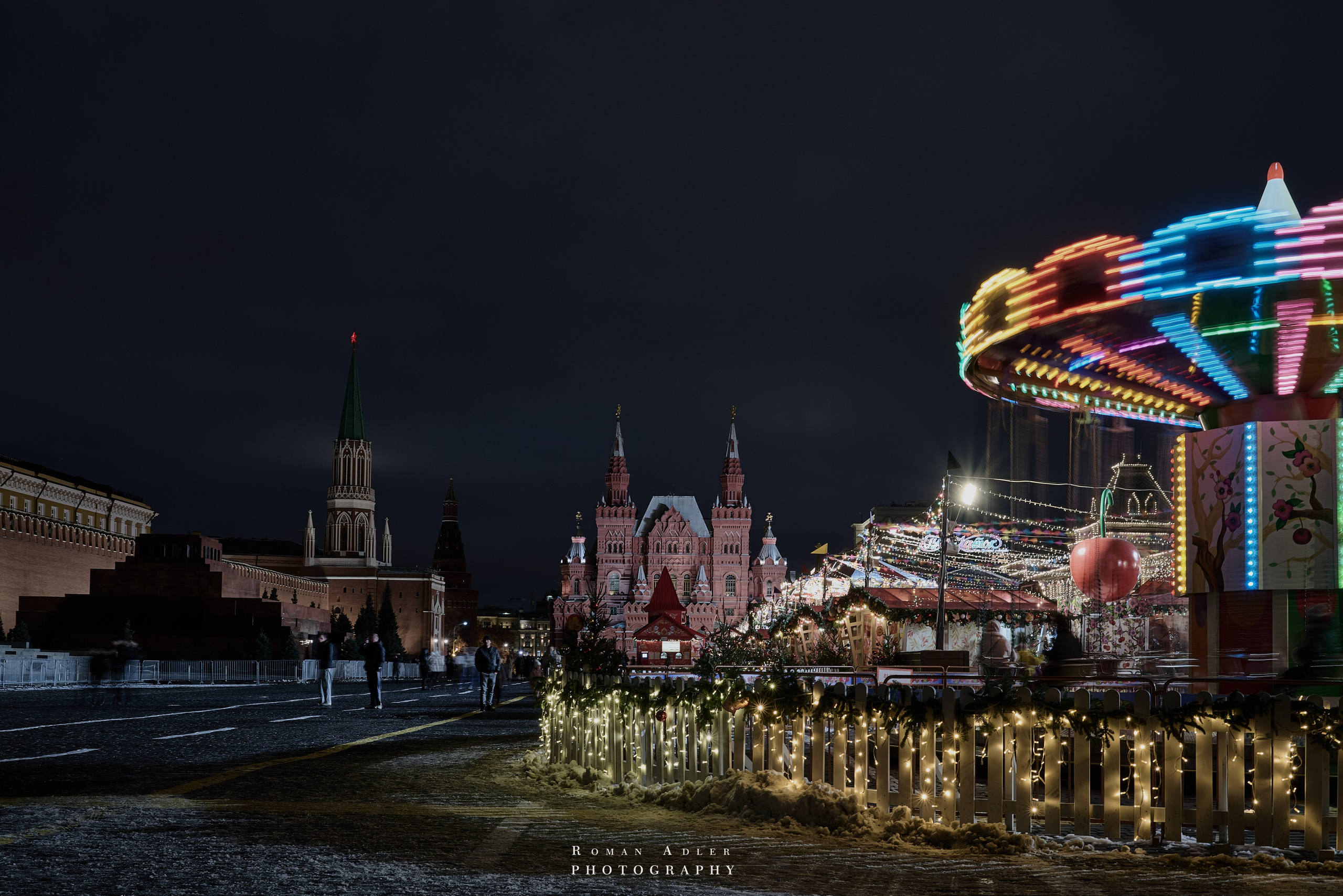 Новогодняя ночная Москва 2025. Фотограф Роман Адлер