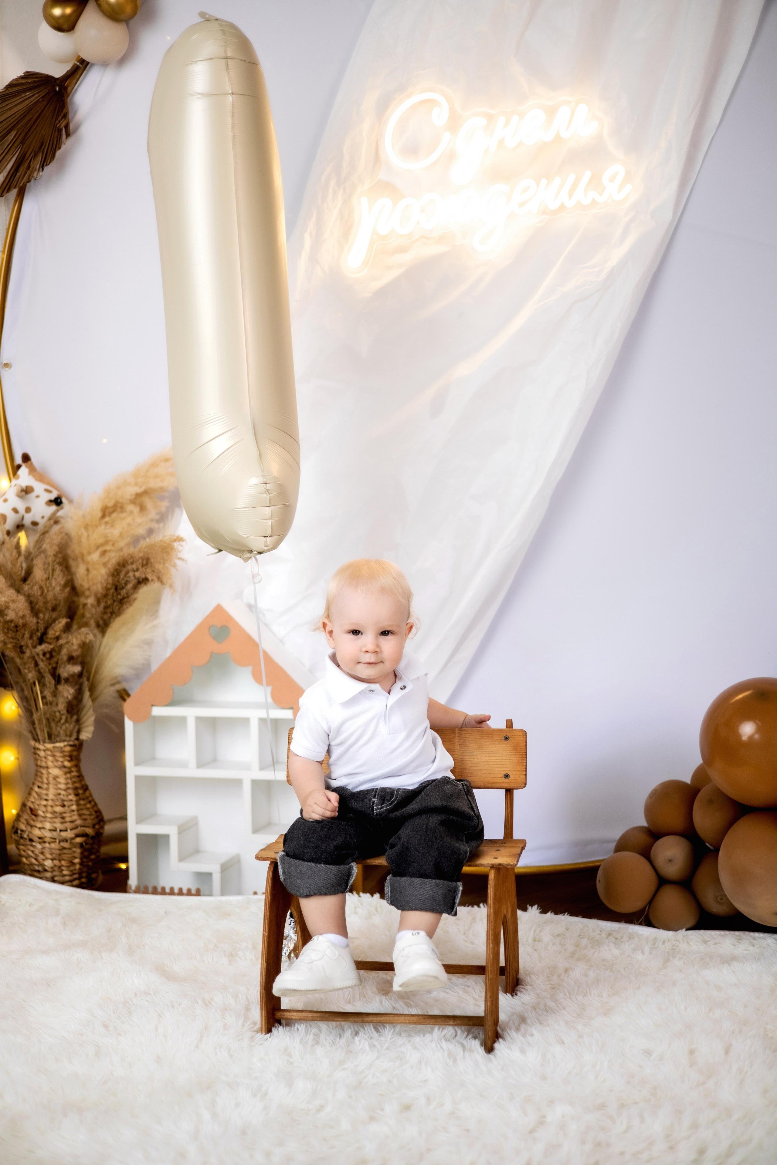 Дамиру годик. Фотограф Надежда Лукьянова