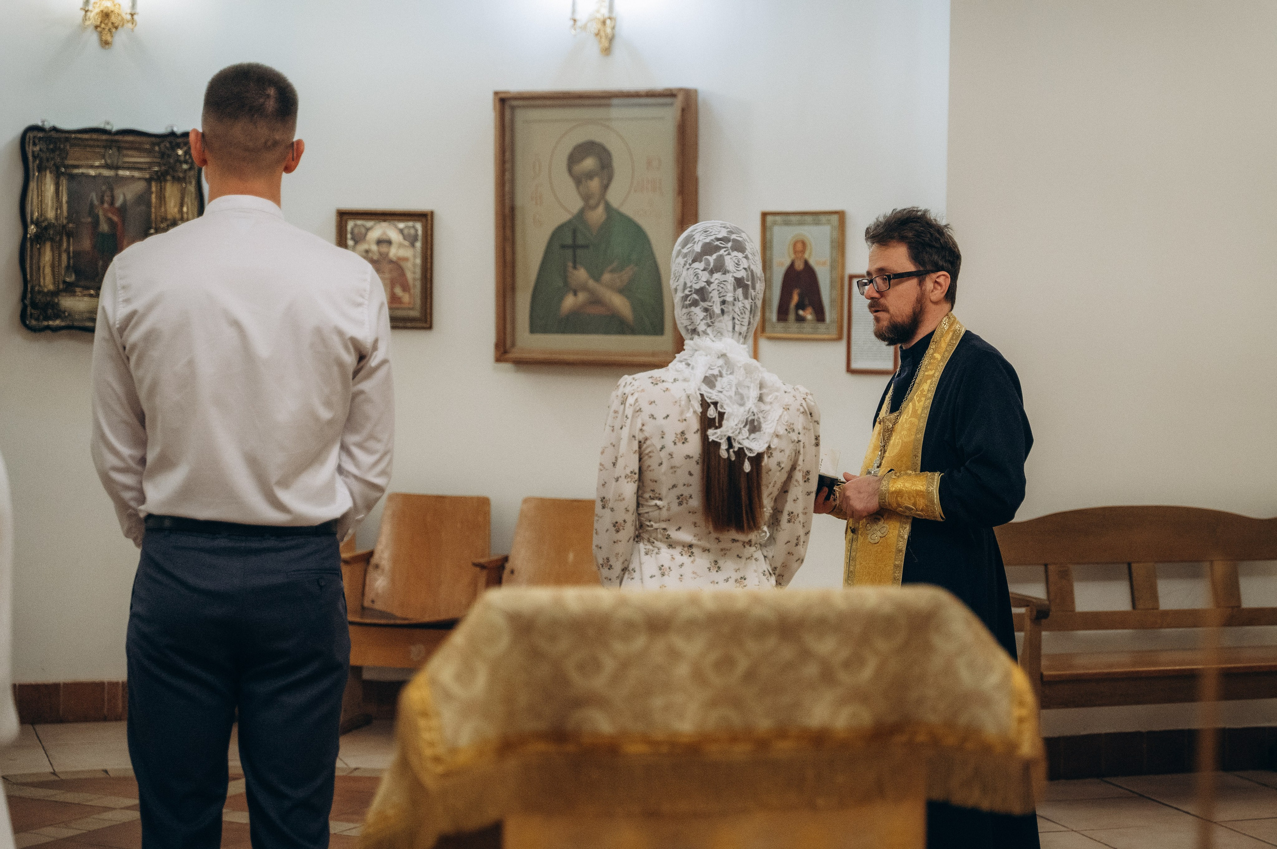 Крещение Ивана конф (Храм в честь святых мучениц Веры, Надежды, Любови и матери их Софии, нижний храм). Семейный фотограф в Минске Дарья Дреко