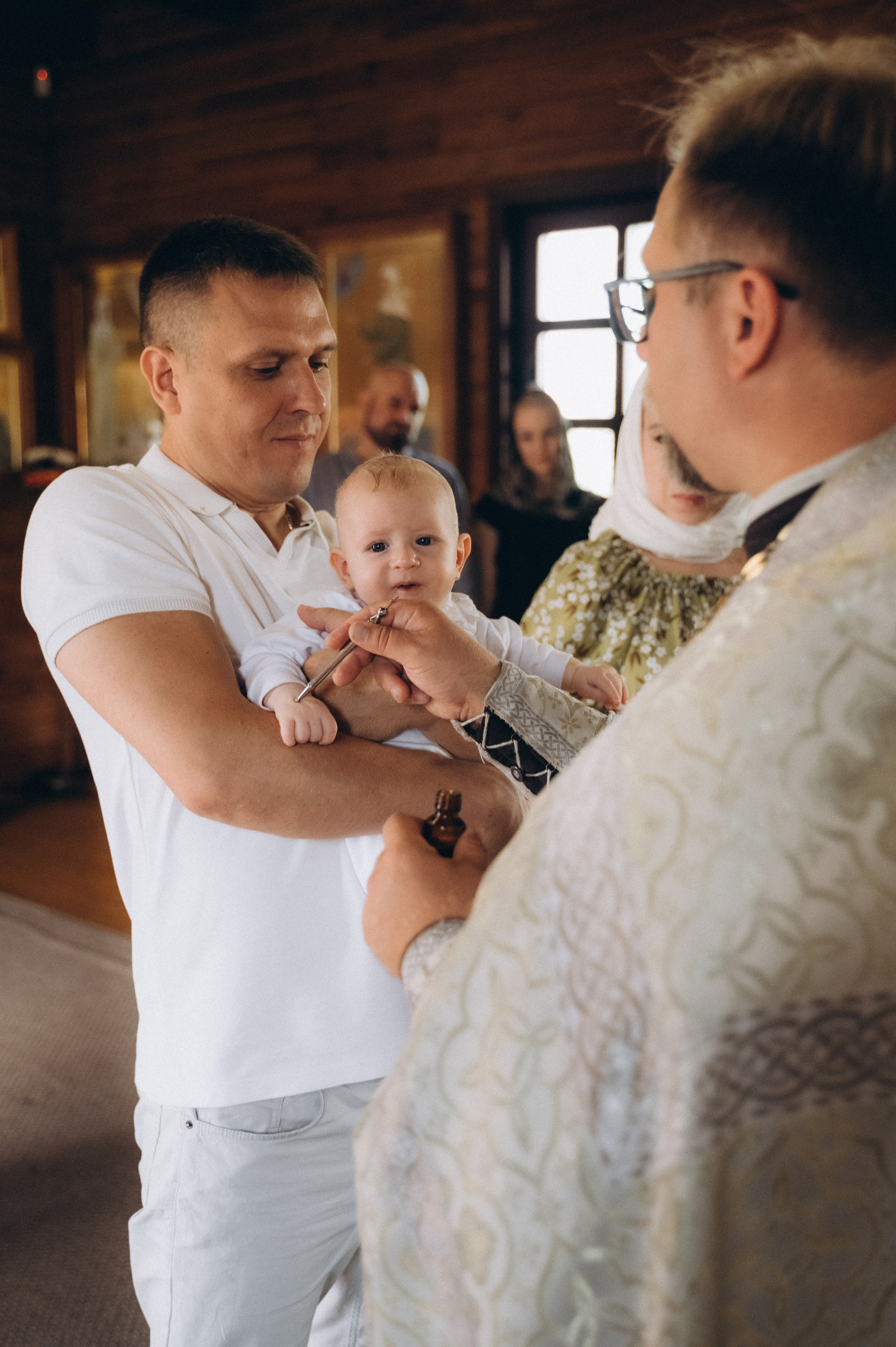 Крещение Марка (ХРАМ СВЯТИТЕЛЯ НИКОЛАЯ ЯПОНСКОГО). Семейный фотограф в Минске Дарья Дреко